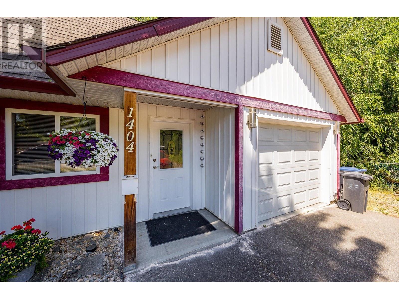 1404 Inkar Road Property Photo 3