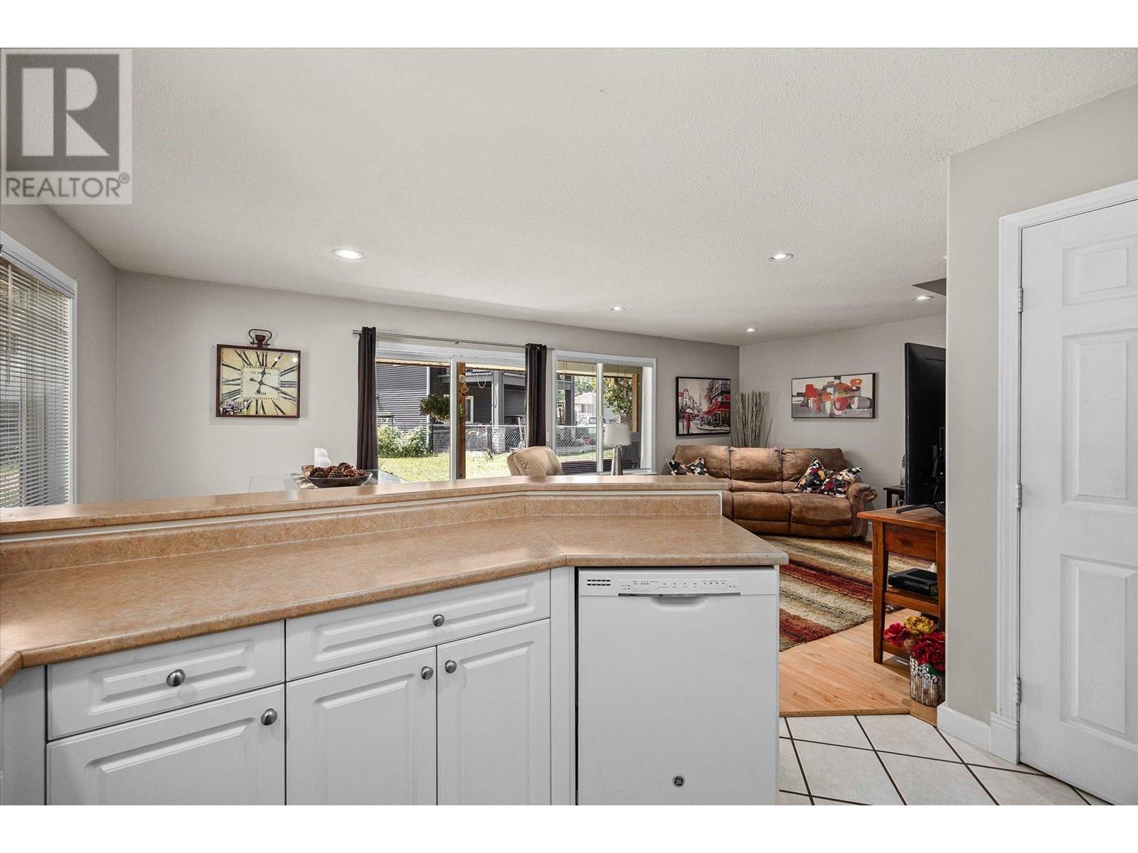 1404 Inkar Road Property Photo 8