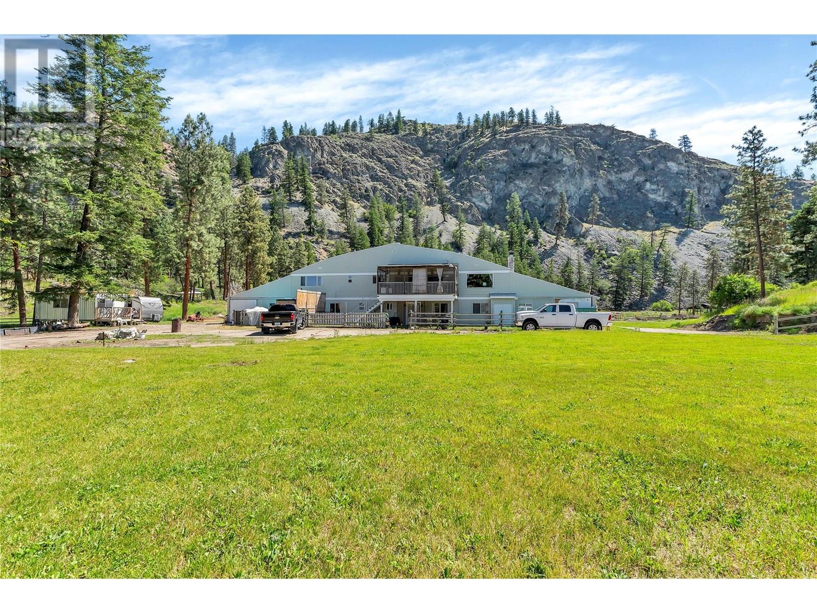 3803 Mclean Creek Road Property Photo 16