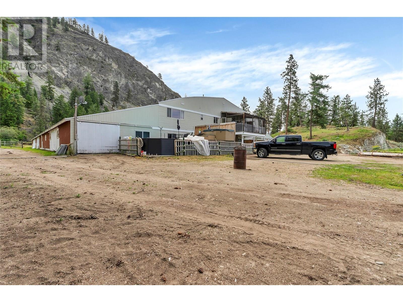 3803 Mclean Creek Road Property Photo 20