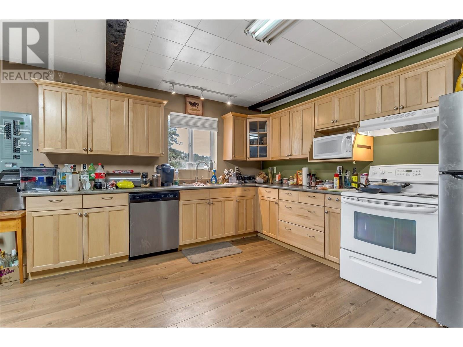 3803 Mclean Creek Road Property Photo 41