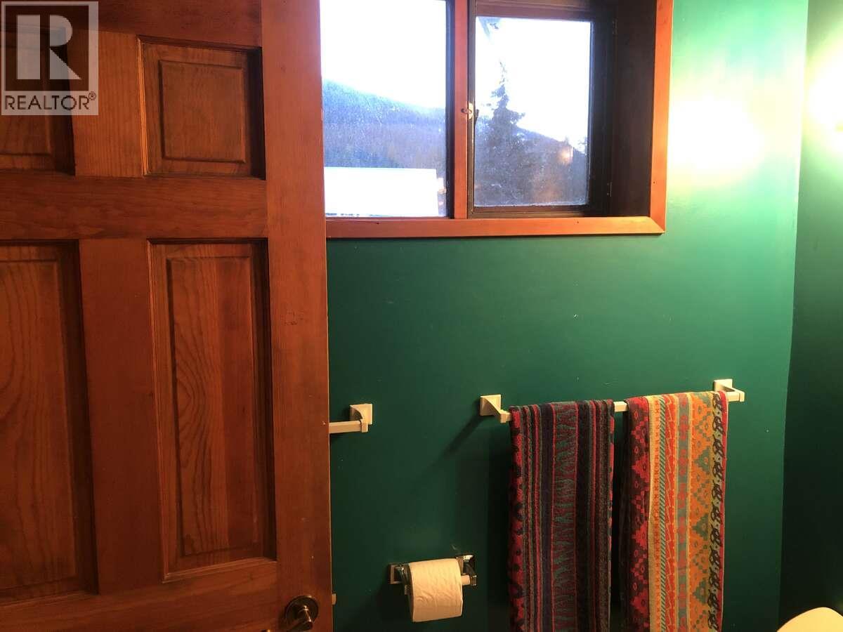 6119 Slocan River Road Property Photo 16