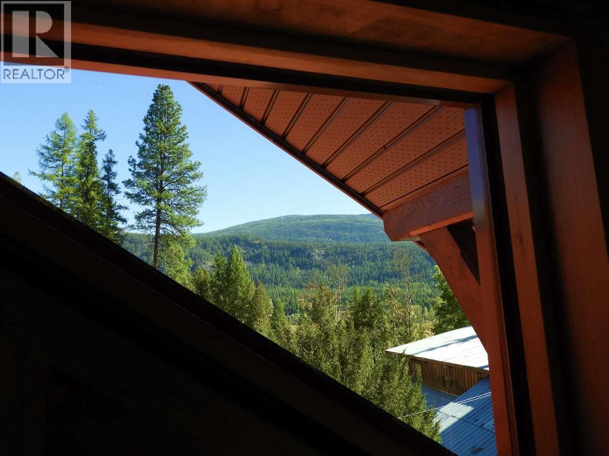 6119 Slocan River Road Property Photo 26