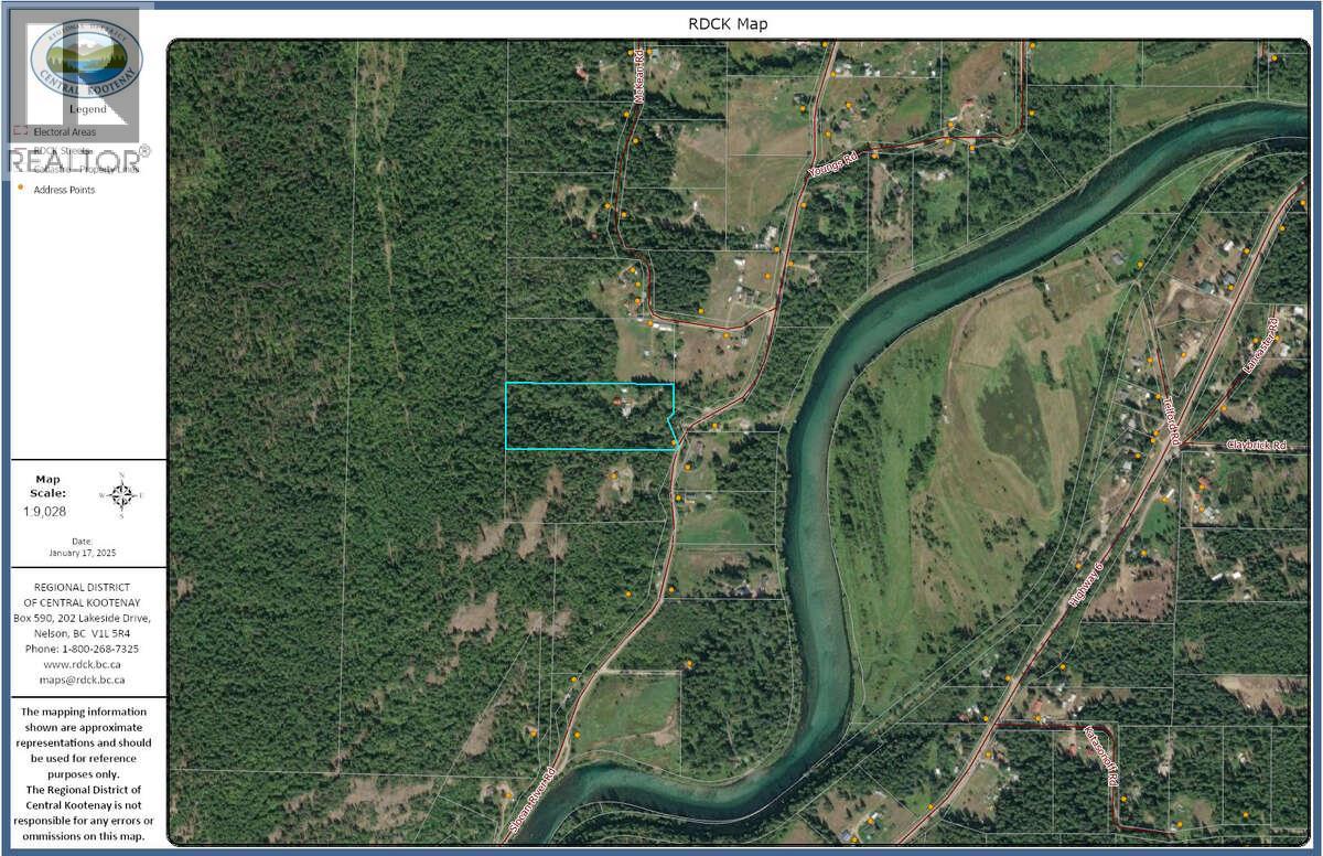 6119 Slocan River Road Property Photo 42