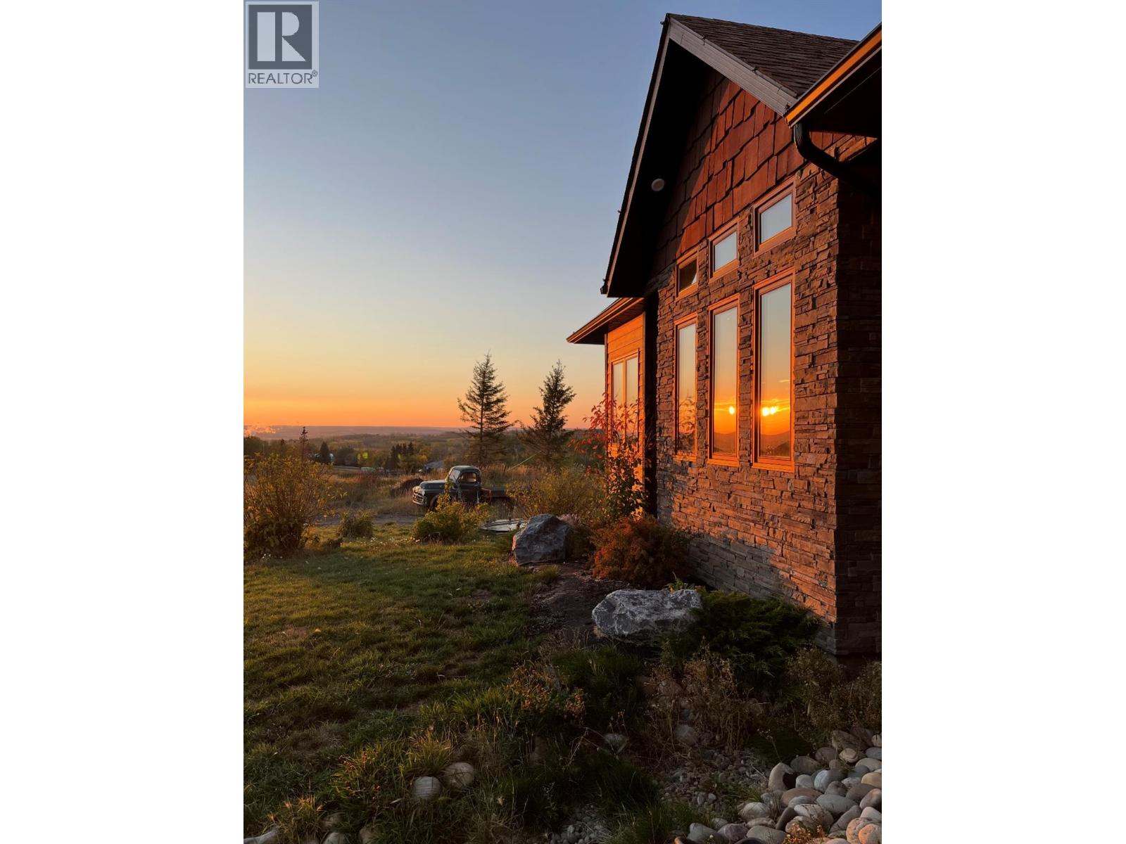 8142 219 Road Property Photo 4