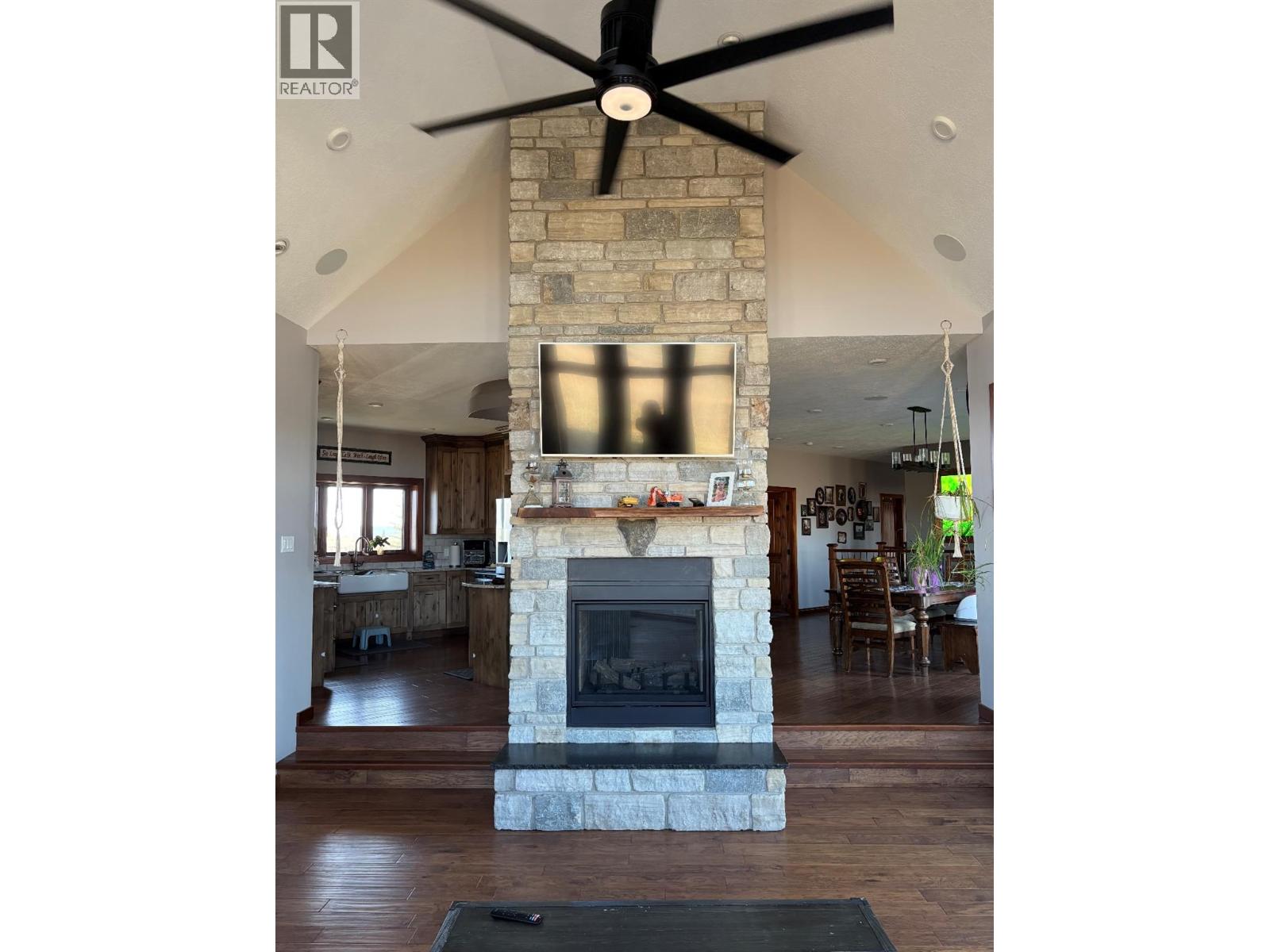 8142 219 Road Property Photo 9