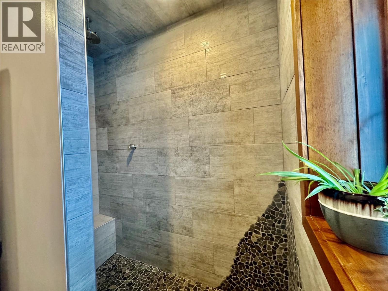 8142 219 Road Property Photo 22