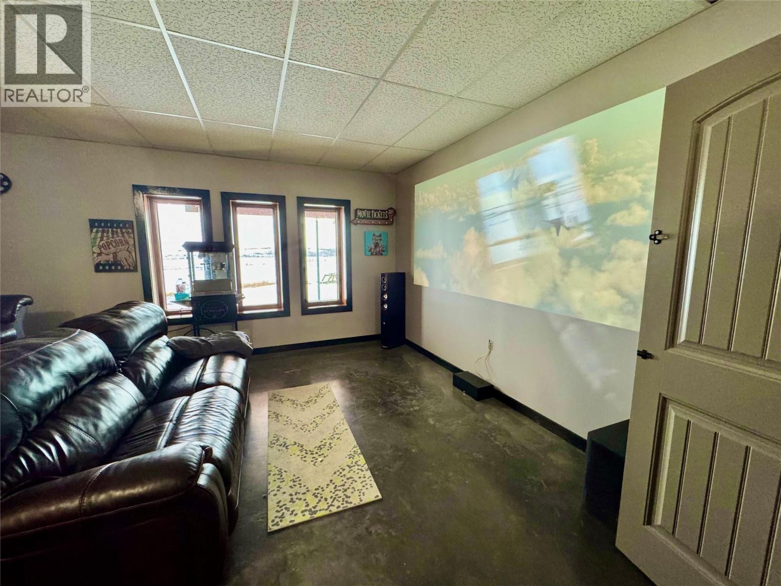 8142 219 Road Property Photo 32