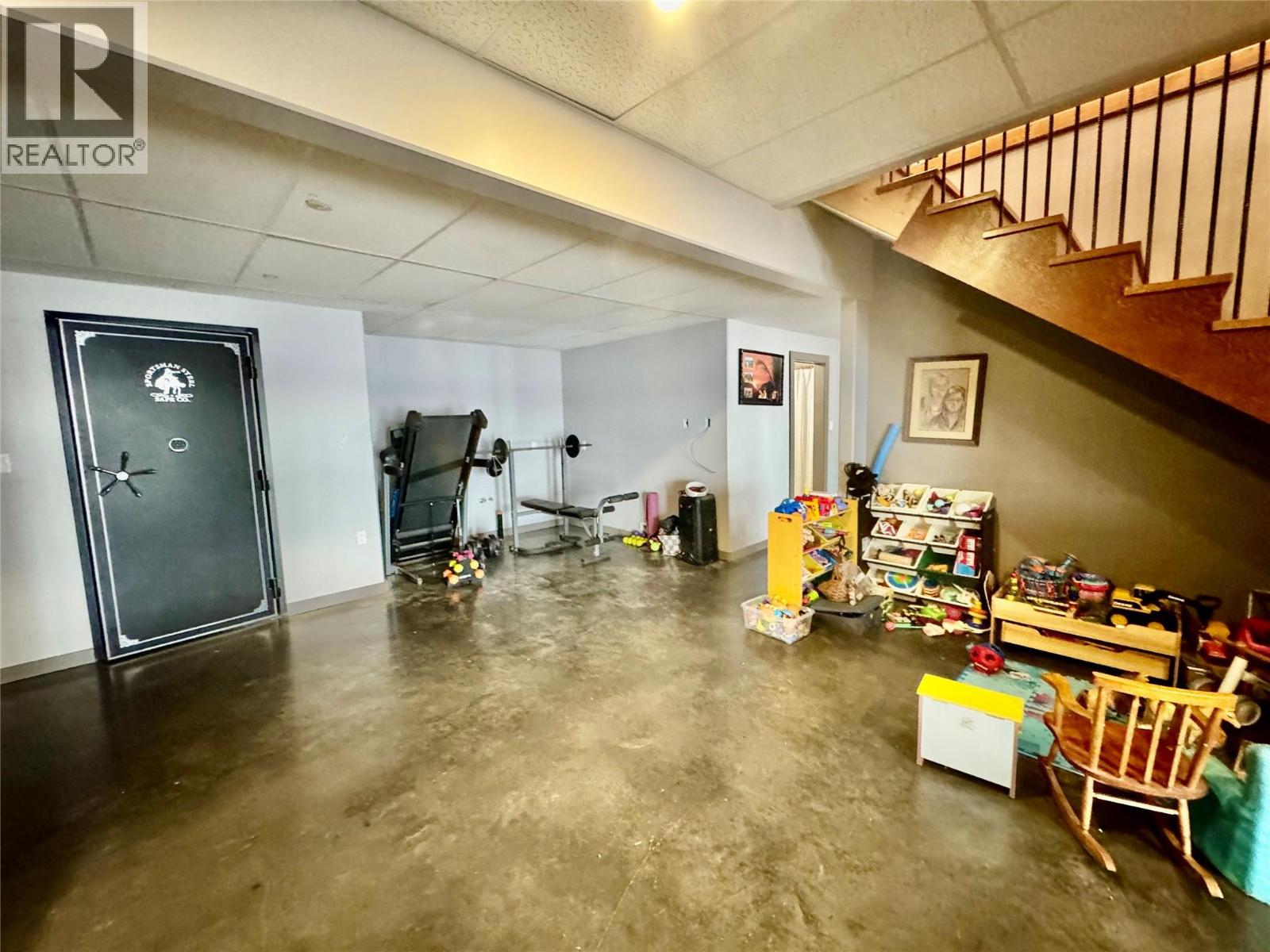 8142 219 Road Property Photo 37