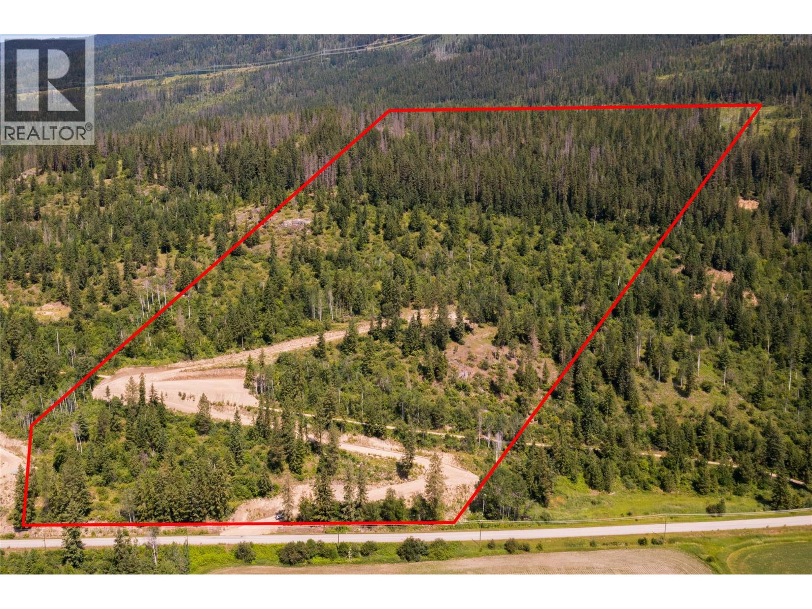 1471 Enderby Mabel Lake Road Property Photo 1