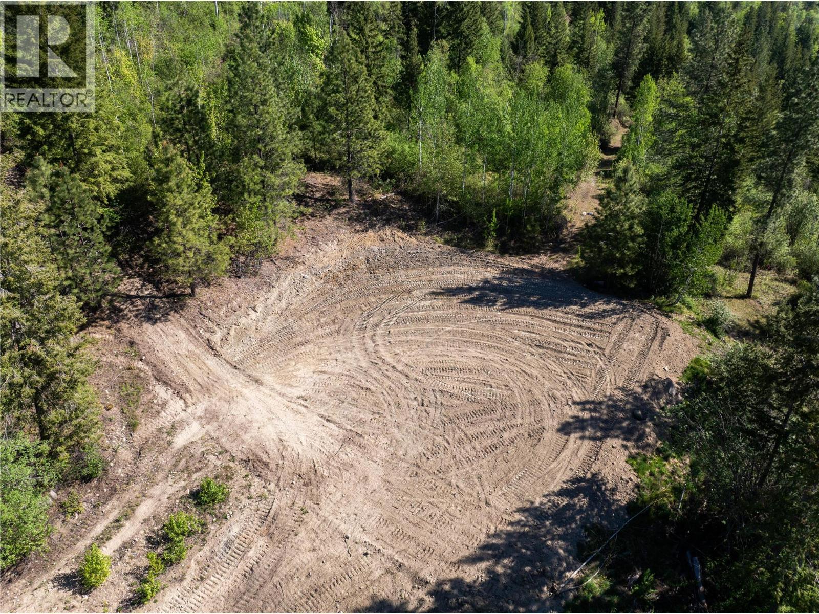 1471 Enderby Mabel Lake Road Property Photo 10