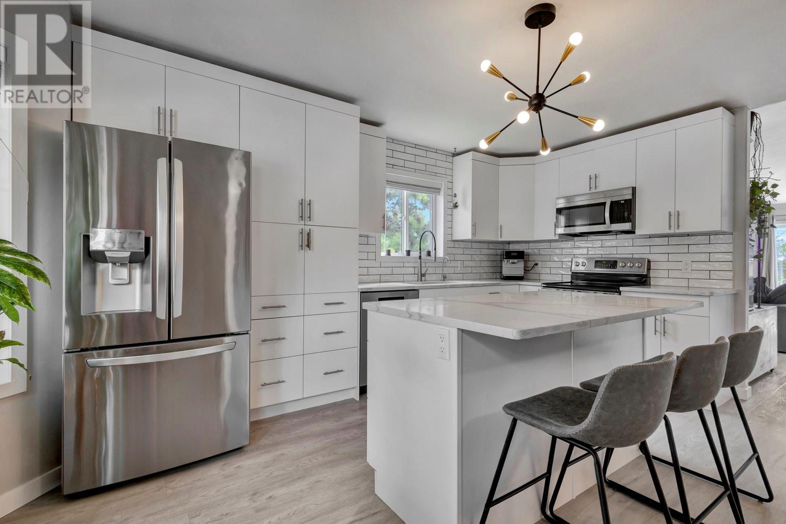 2210 Louie Drive Unit# 6 Property Photo 2