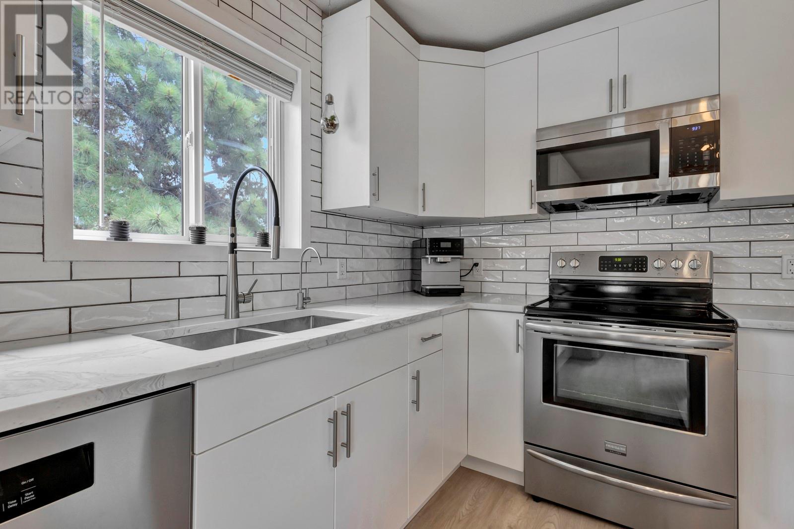 2210 Louie Drive Unit# 6 Property Photo 4