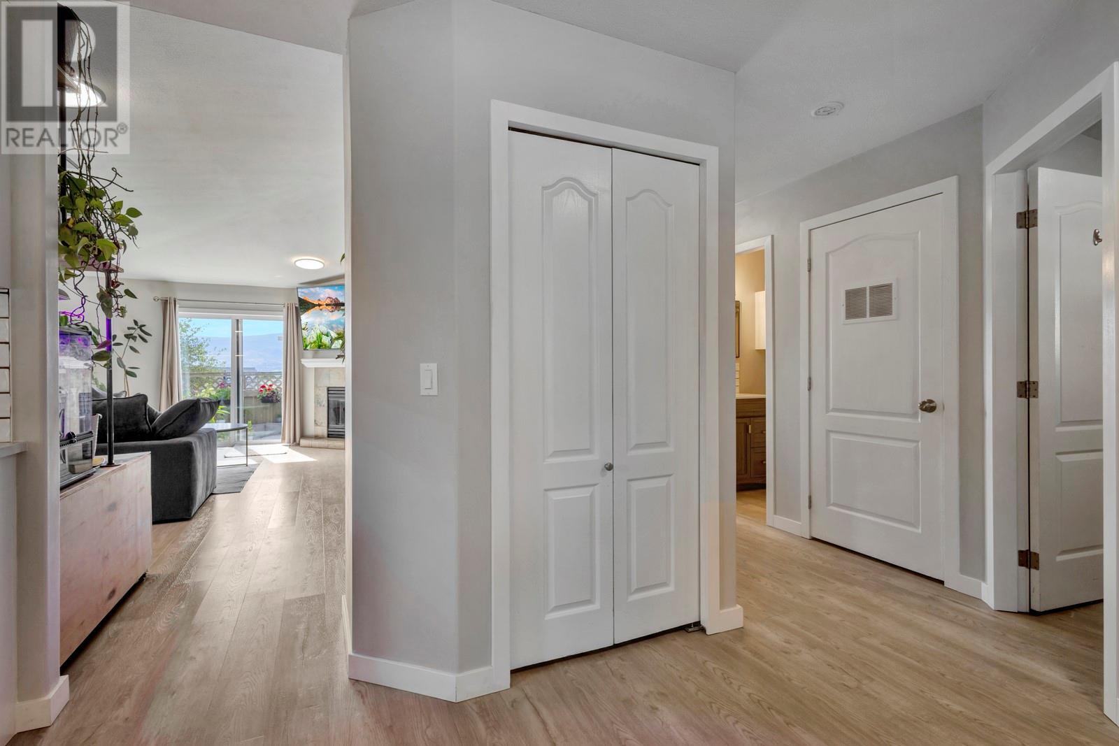 2210 Louie Drive Unit# 6 Property Photo 6