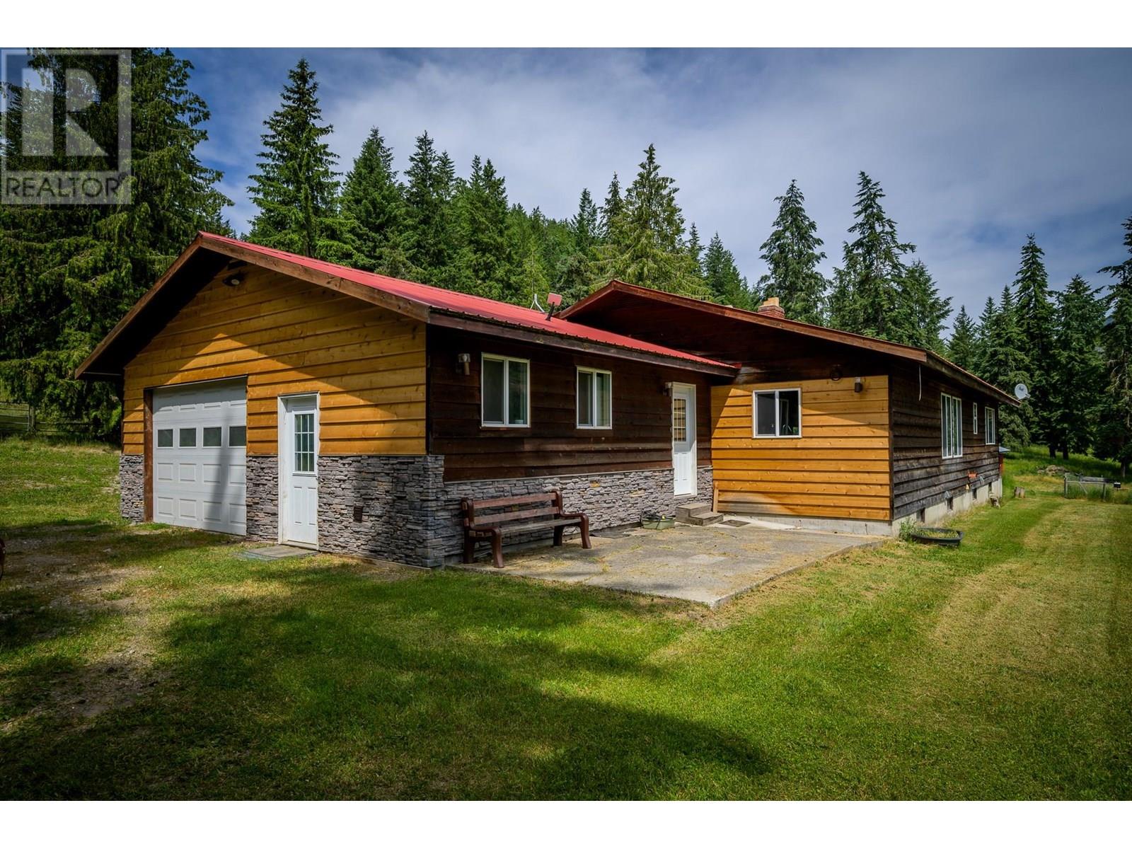 1053 Ptarmigan Road Property Photo 1