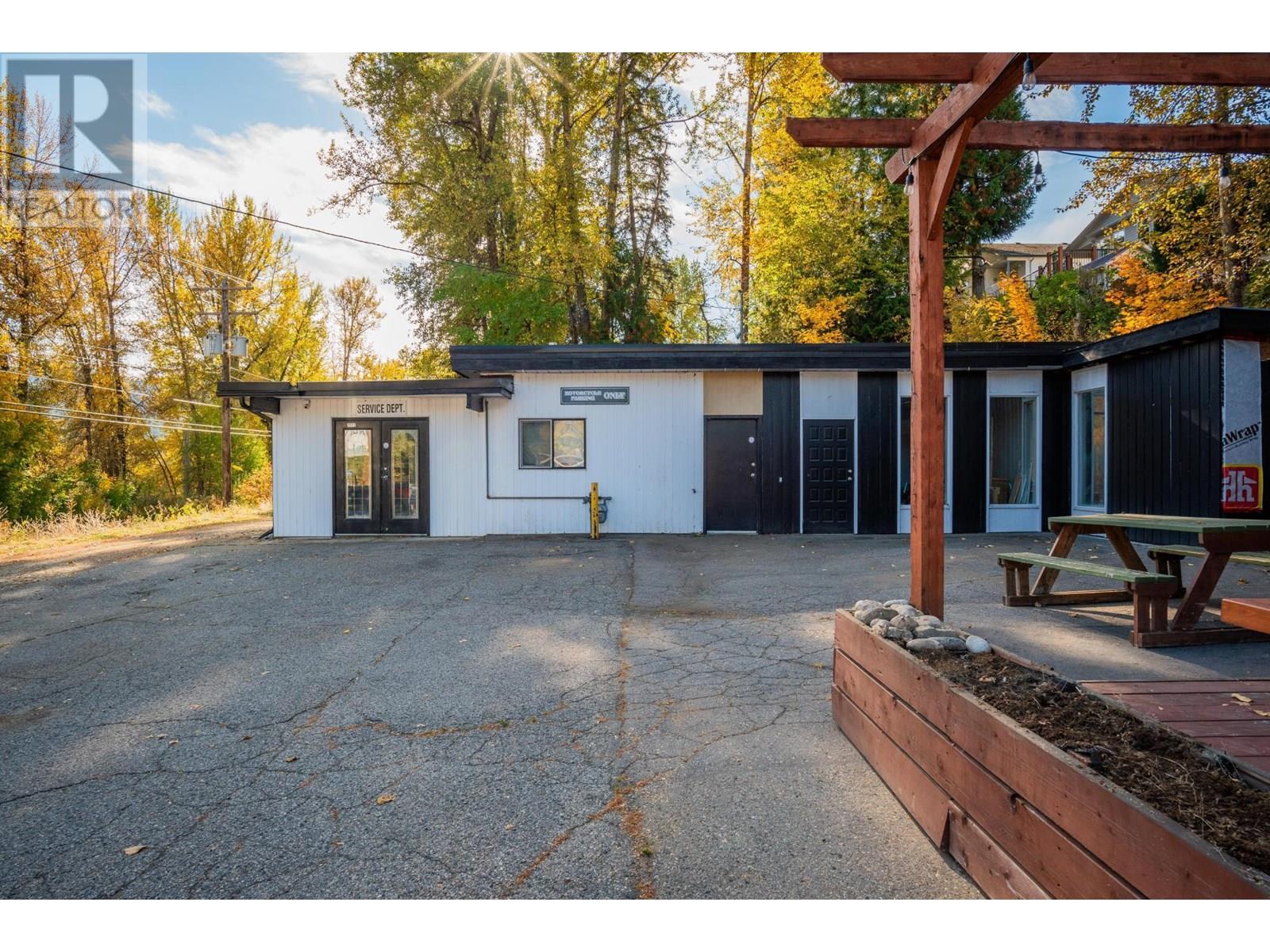 1841 3b Highway Property Photo 2