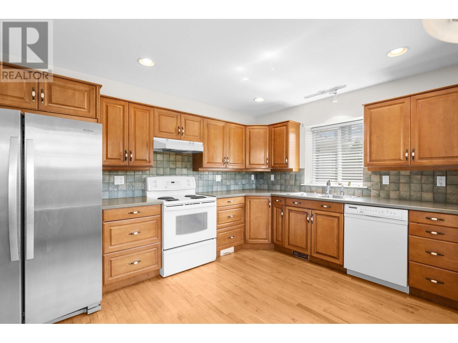 3788 Bird Place Unit# 111 Property Photo 17