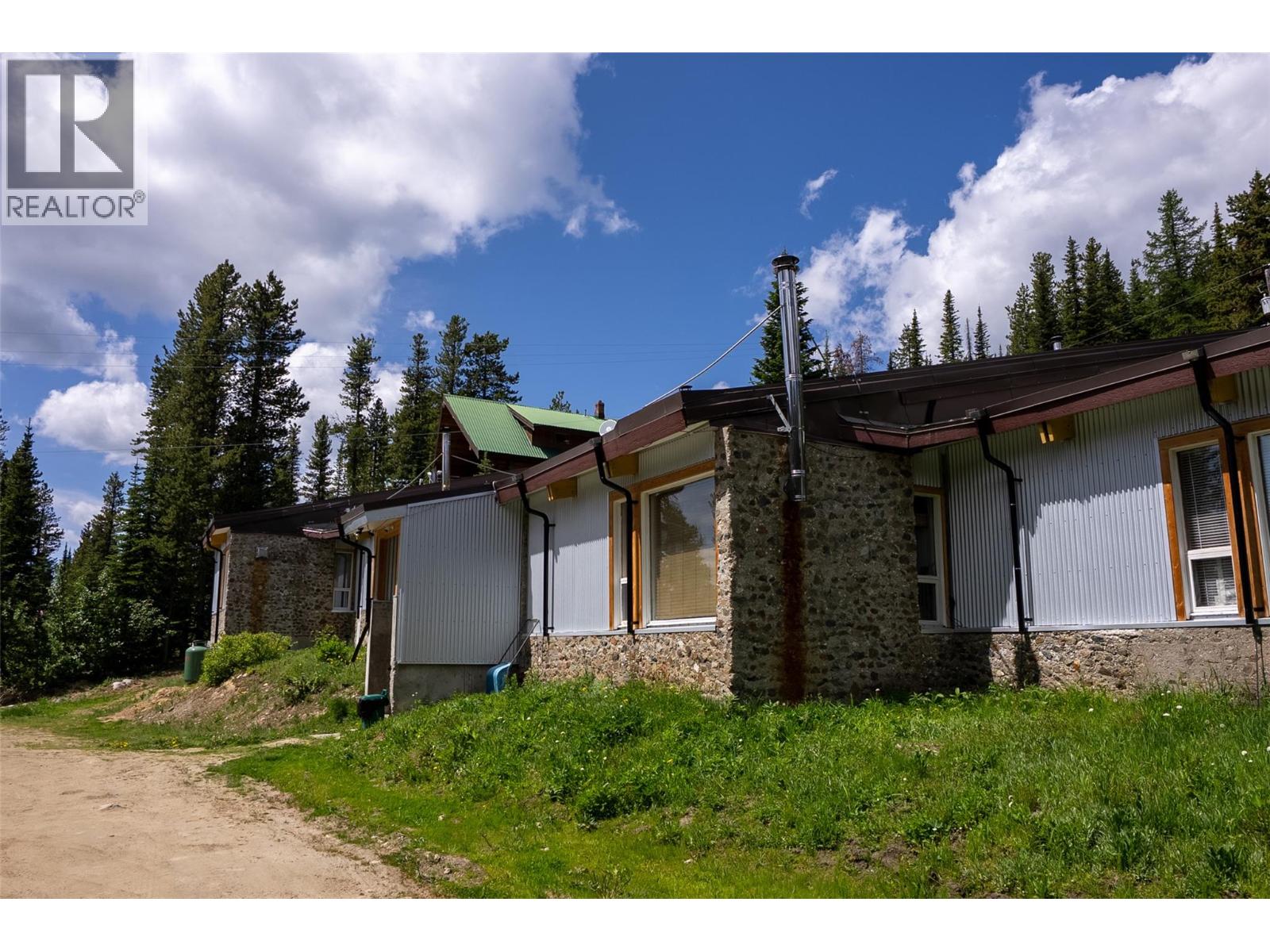 130 Cougar Road Unit# 6 Property Photo 1