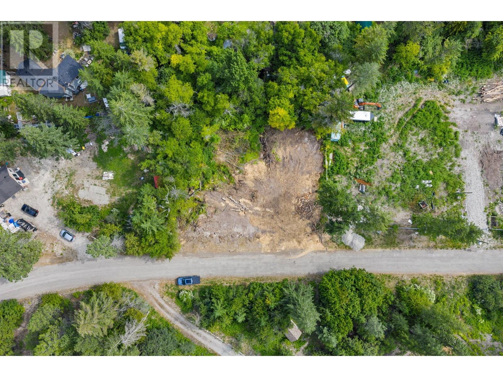 830 Balsam Road Property Photo 4