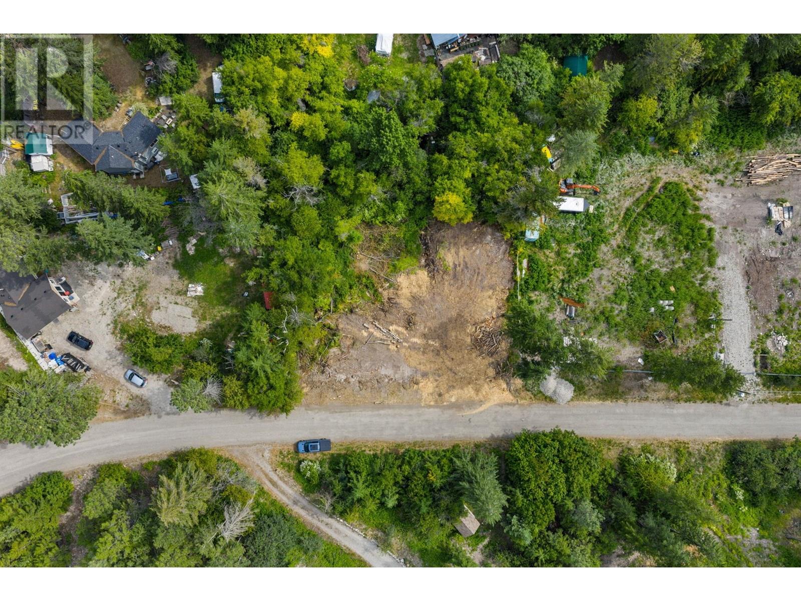 830 Balsam Road Property Photo 9