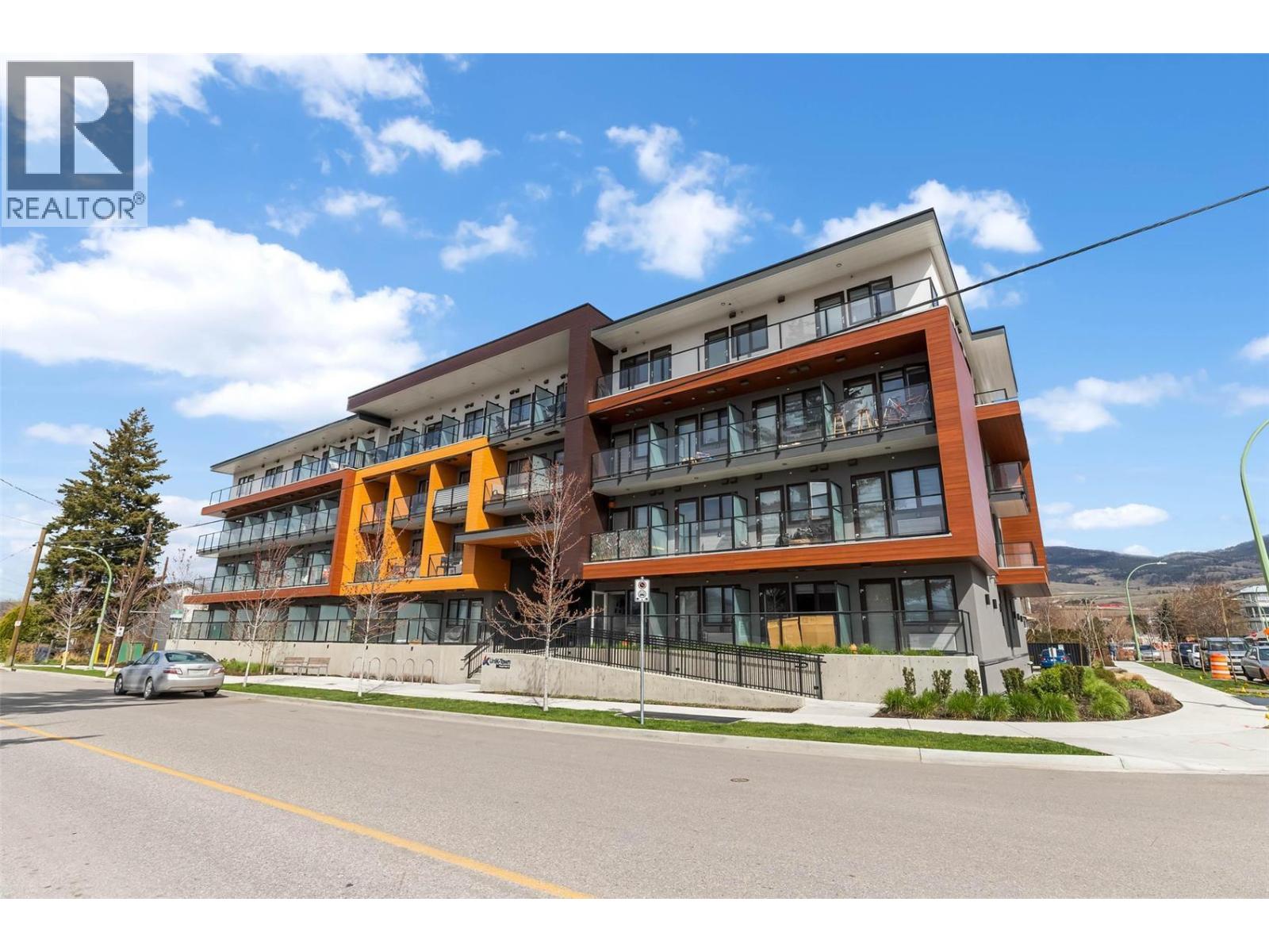 345 Dougall Road N Unit# 224 Property Photo 1