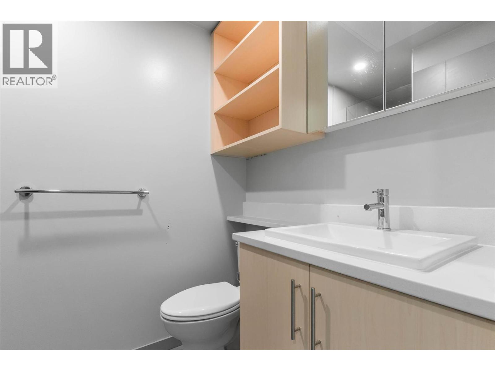 345 Dougall Road N Unit# 224 Property Photo 8