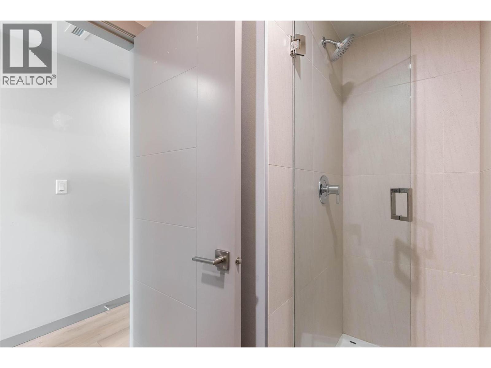 345 Dougall Road N Unit# 224 Property Photo 10