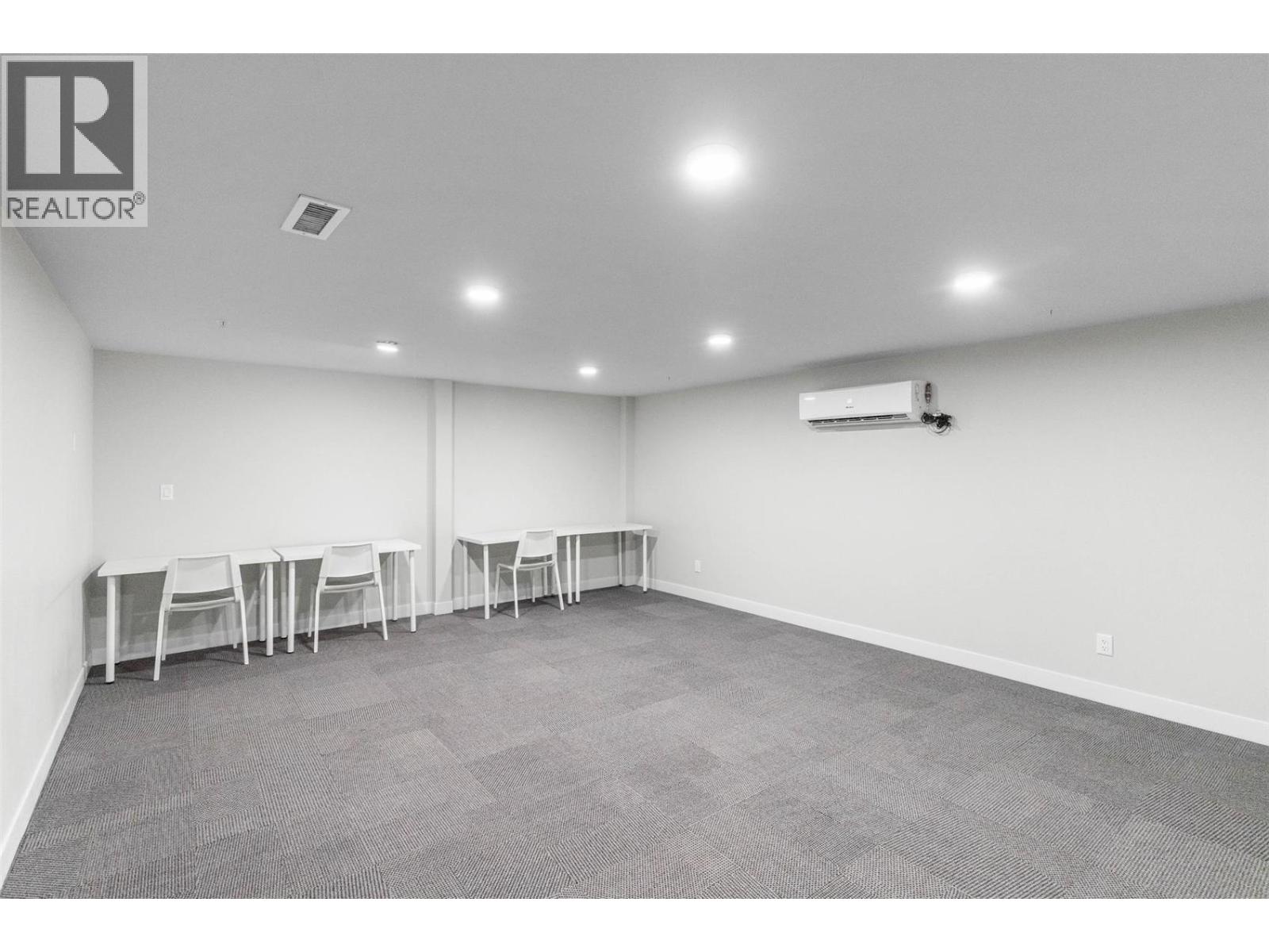 345 Dougall Road N Unit# 224 Property Photo 13