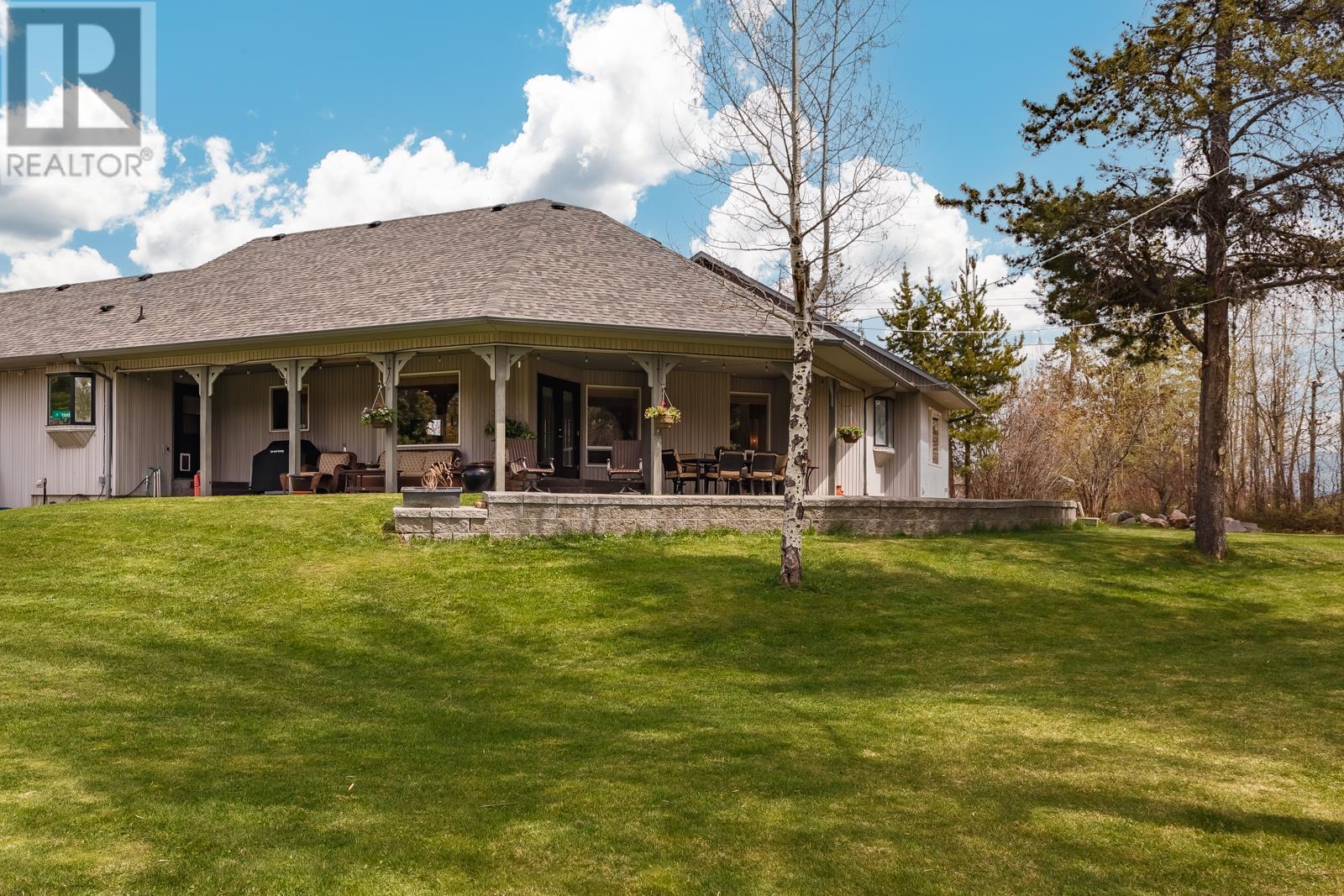 3330 Mckellar Road Property Photo 7