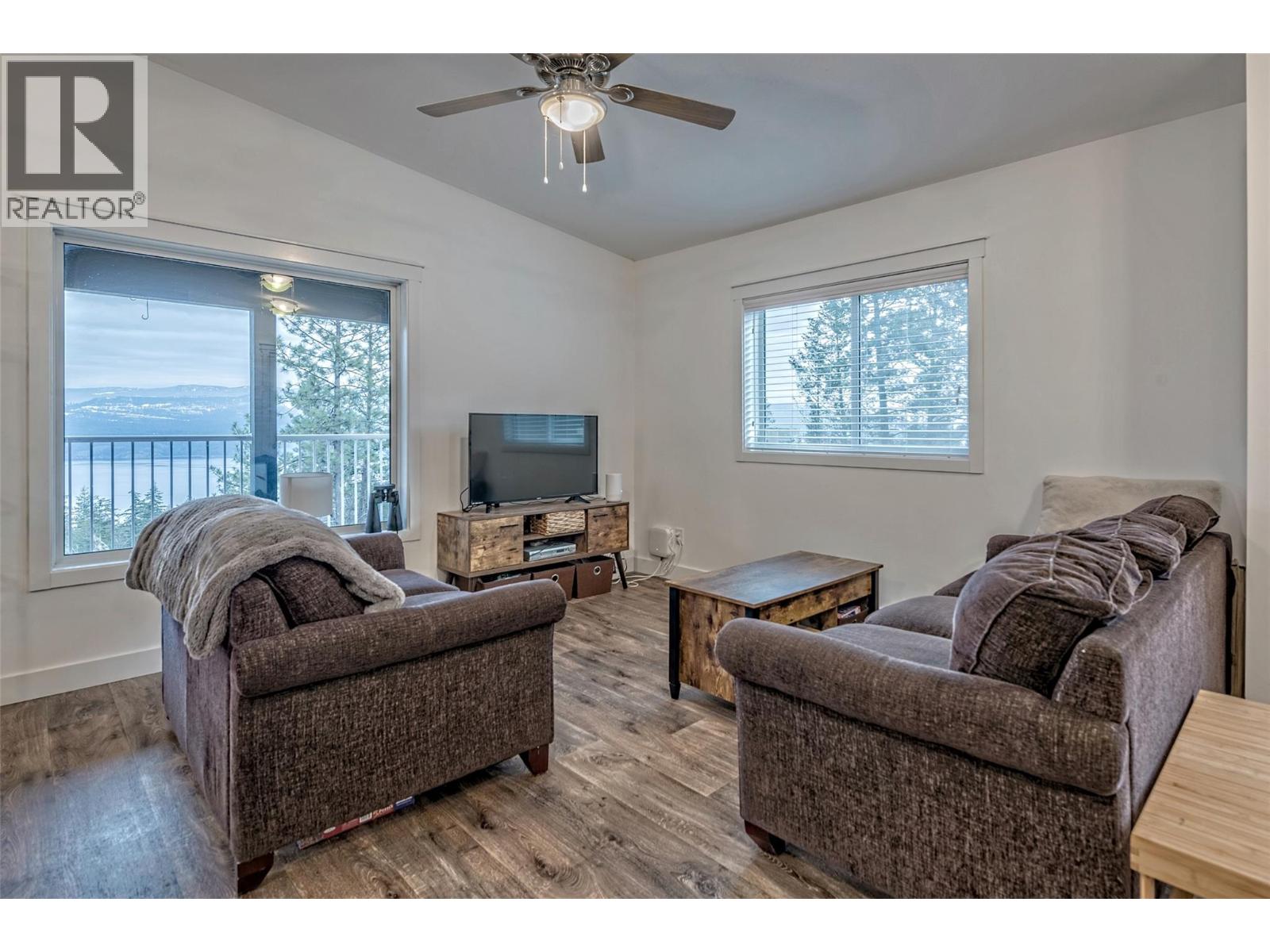 9369 Keithley Road Property Photo 3