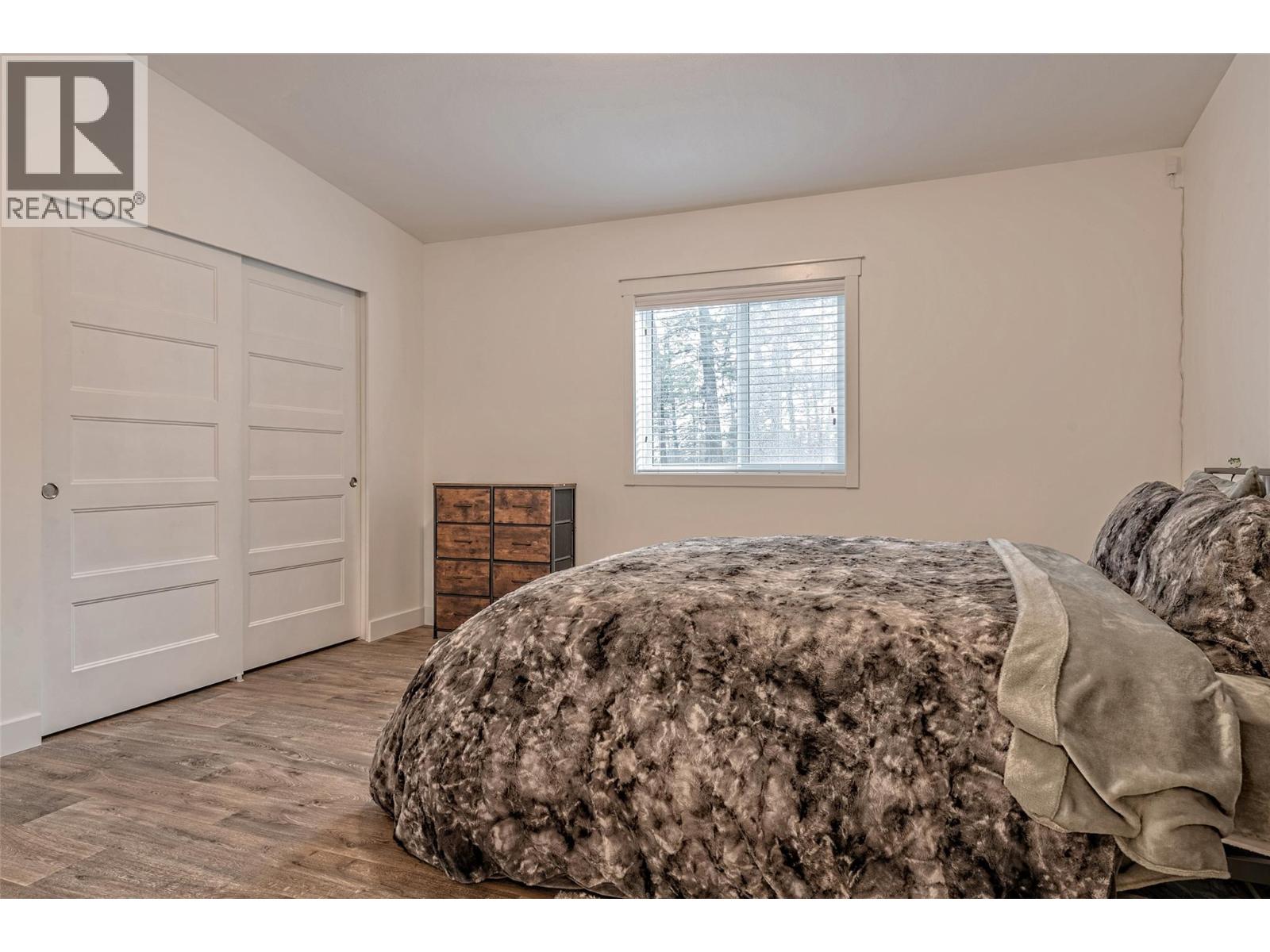 9369 Keithley Road Property Photo 10