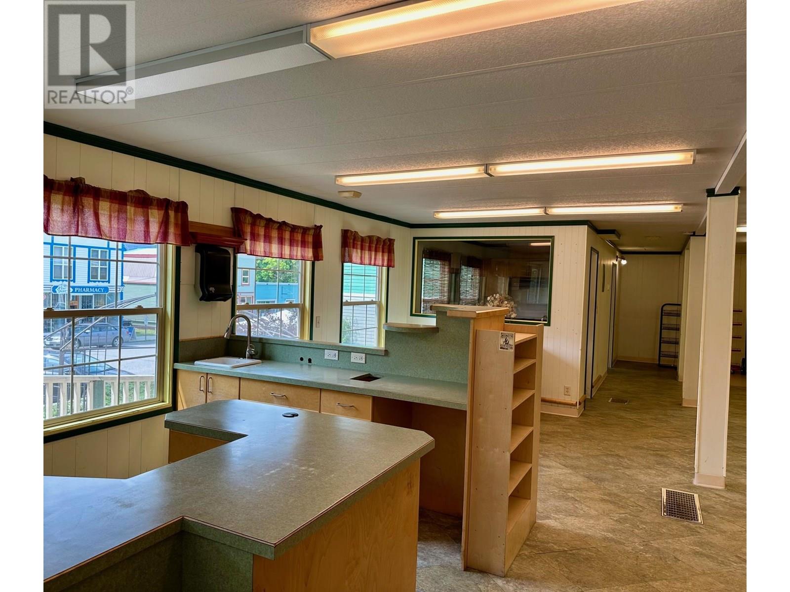 316 6th Avenue Property Photo 4