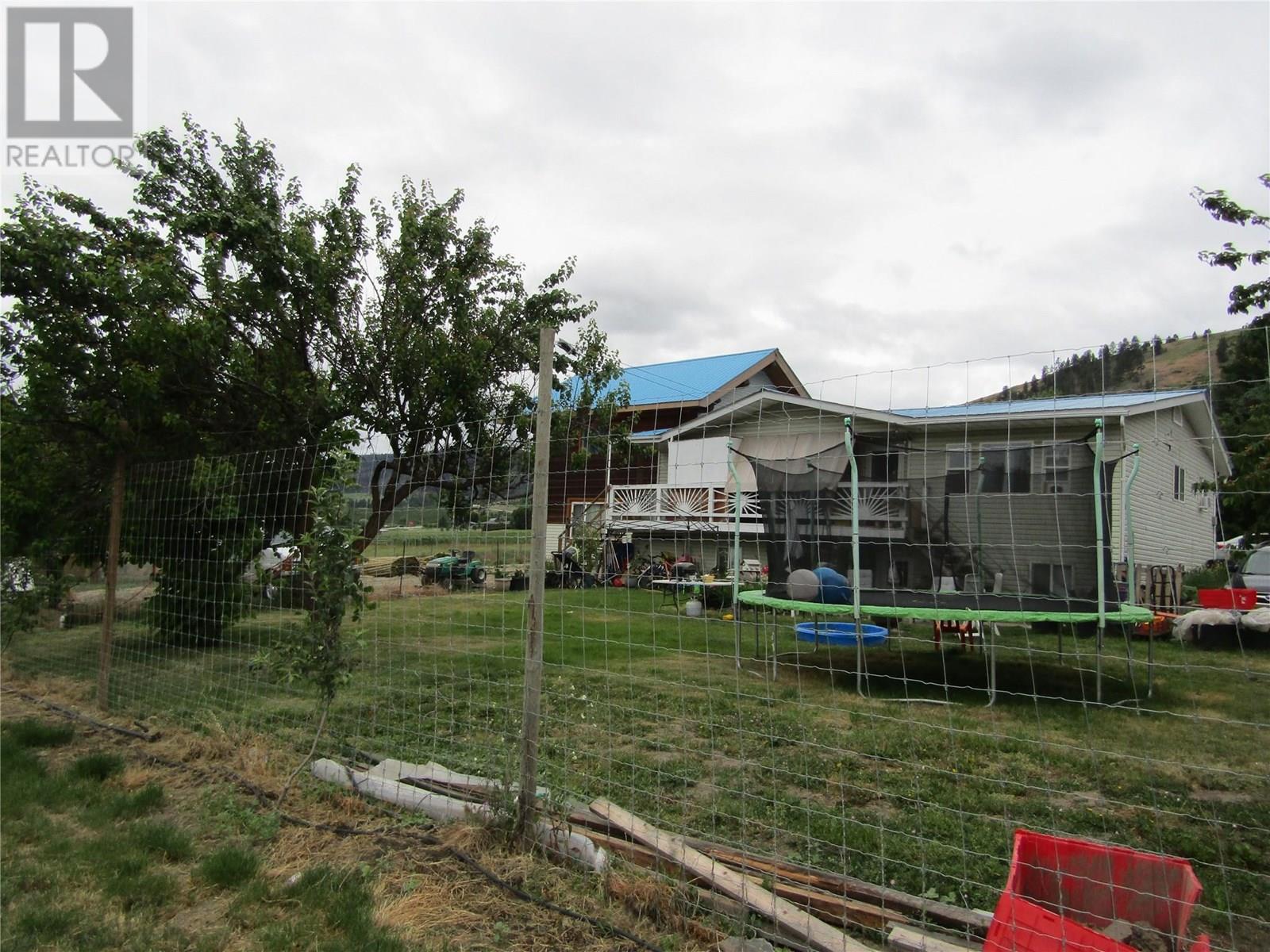 5940 Spencer Road Property Photo 6