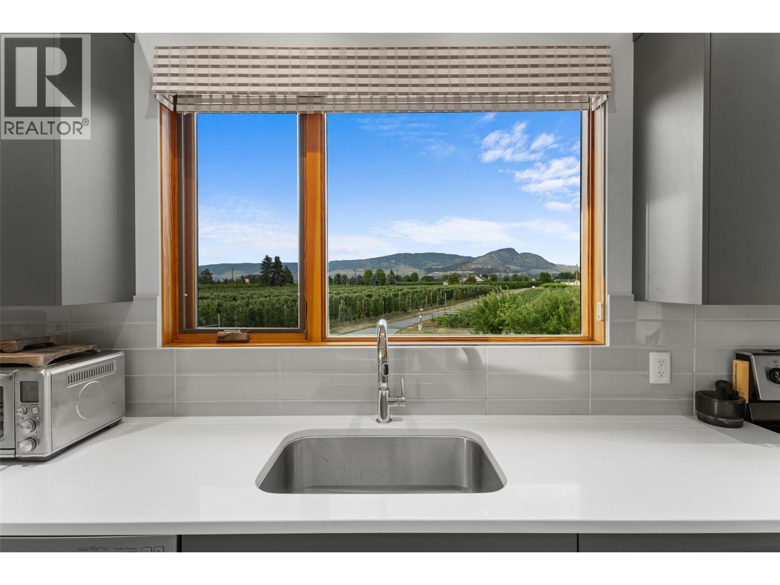 3194 Dunster Road Property Photo 64