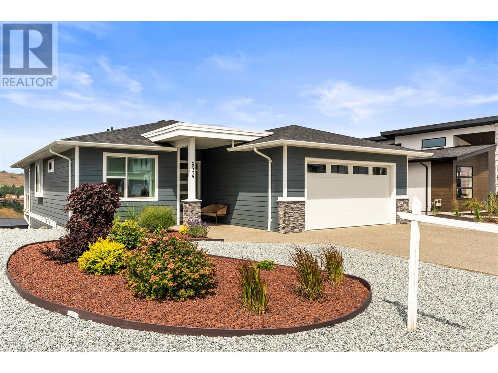 934 Mt Griffin Road Property Photo 1