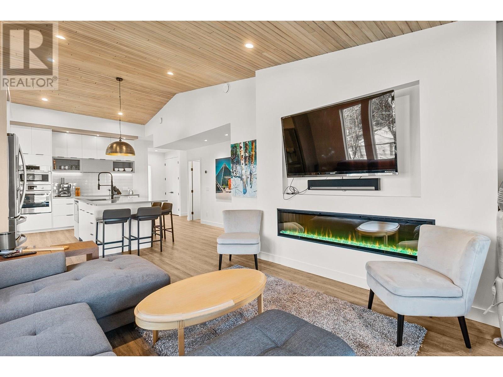 2900 Abbott Street #312 Property Photo 14