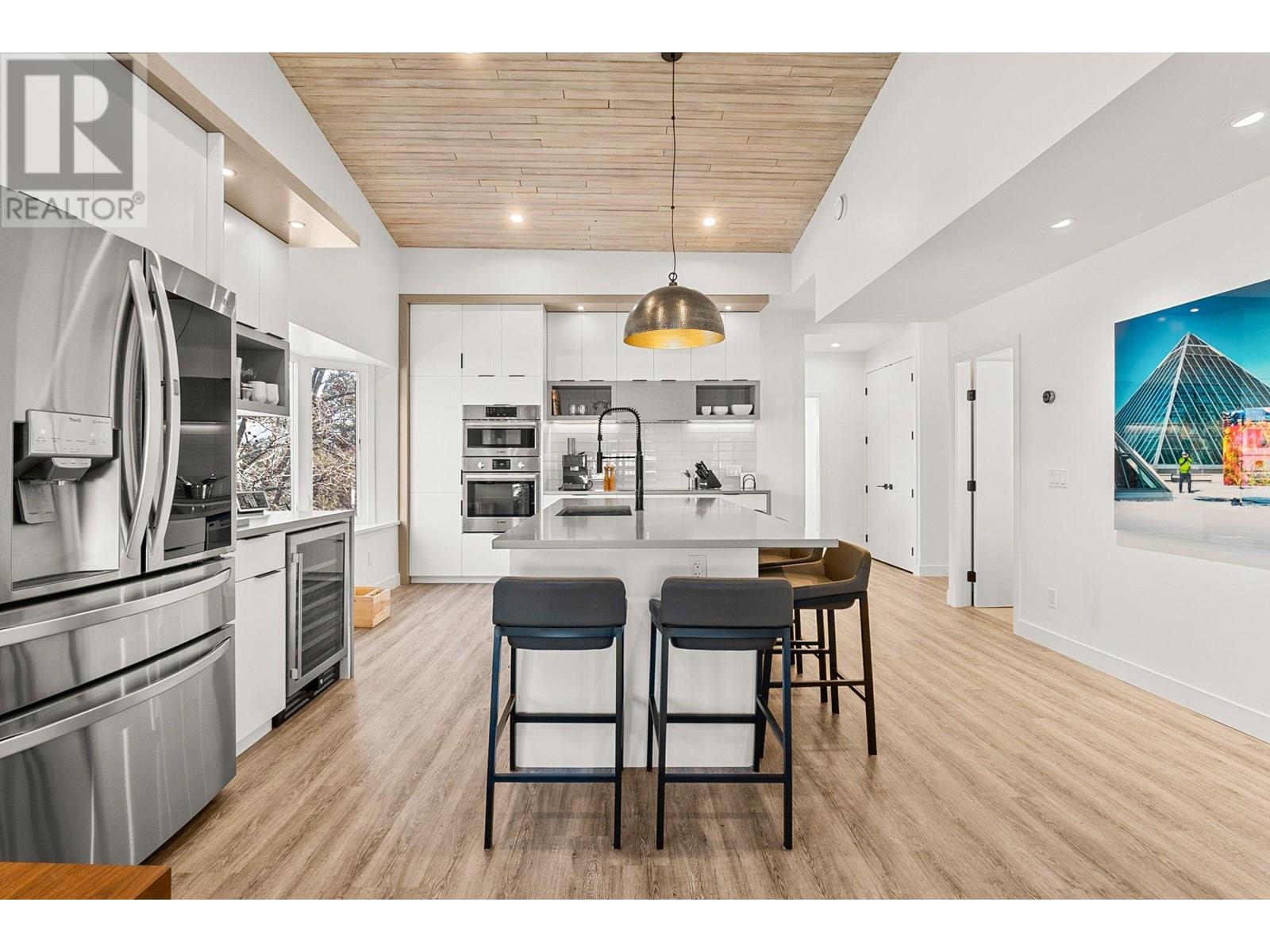 2900 Abbott Street #312 Property Photo 16