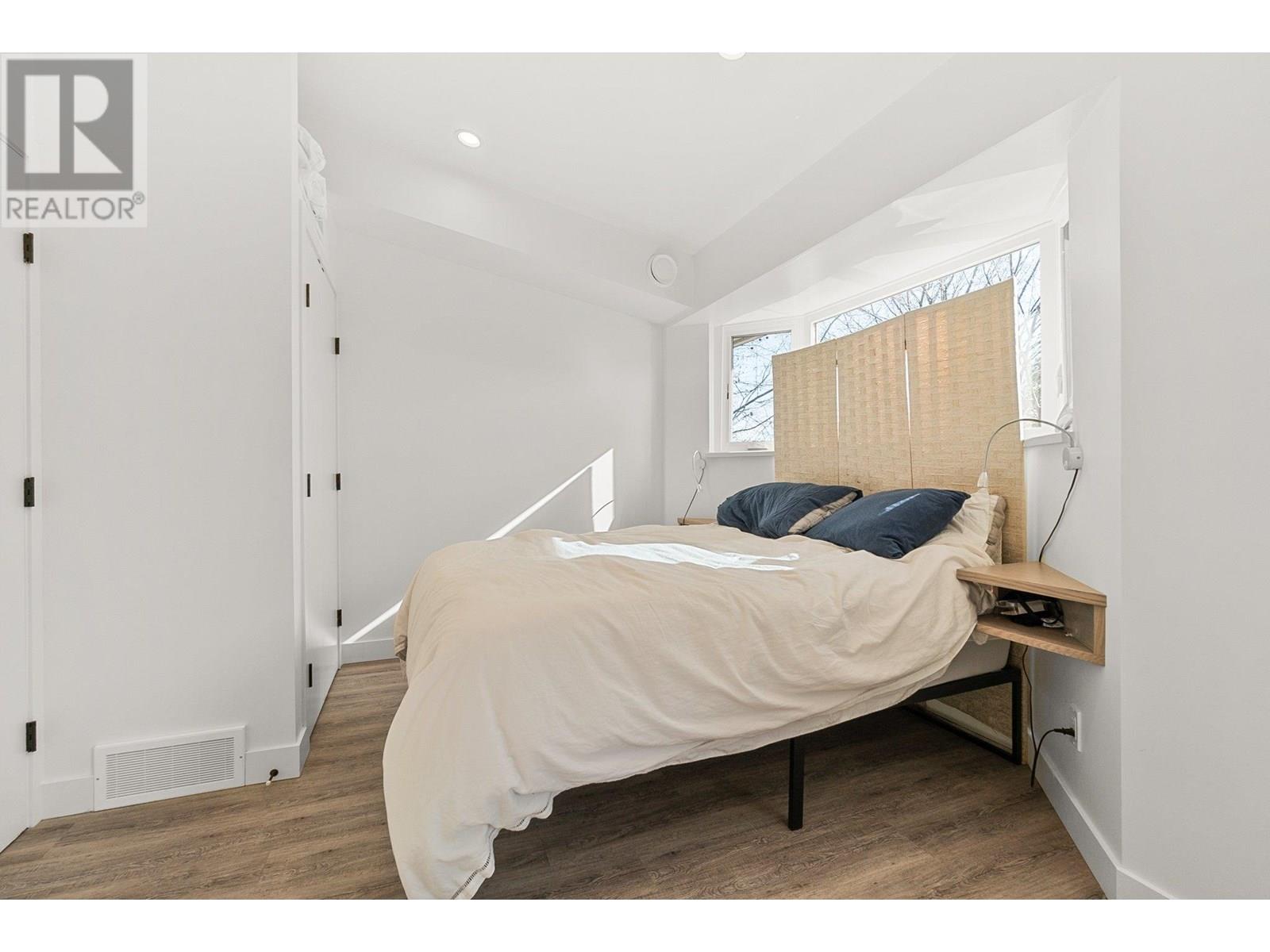 2900 Abbott Street #312 Property Photo 22