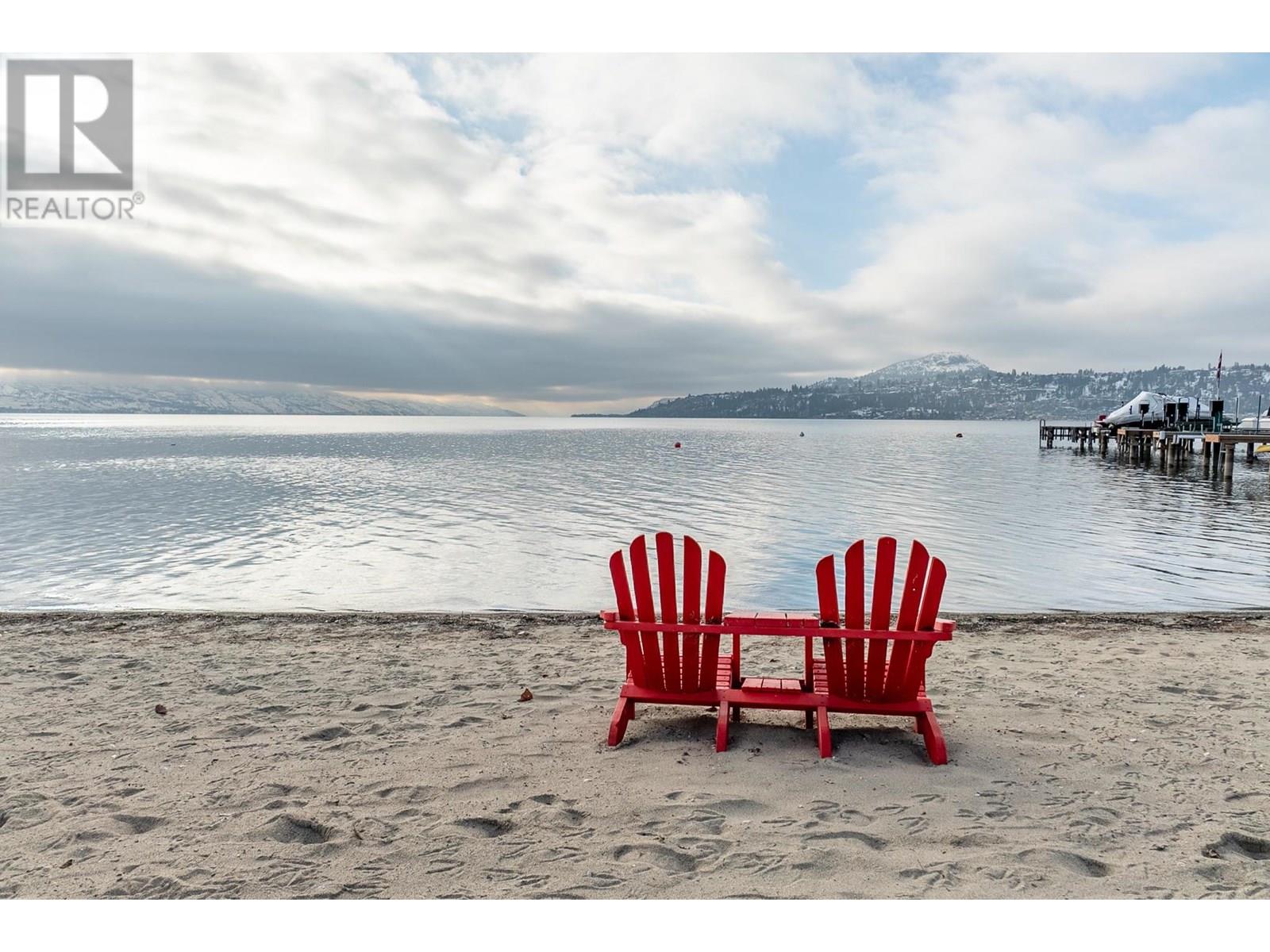 2900 Abbott Street #312 Property Photo 27