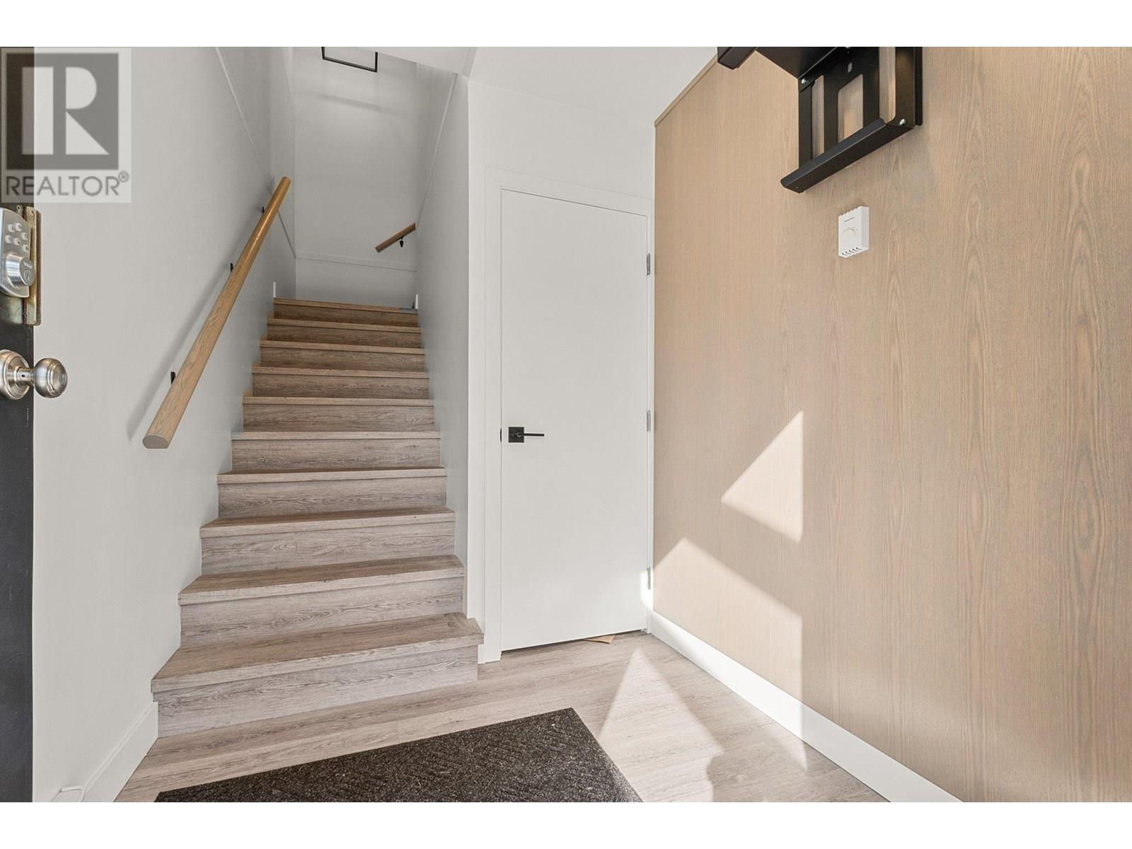 2900 Abbott Street #312 Property Photo 32