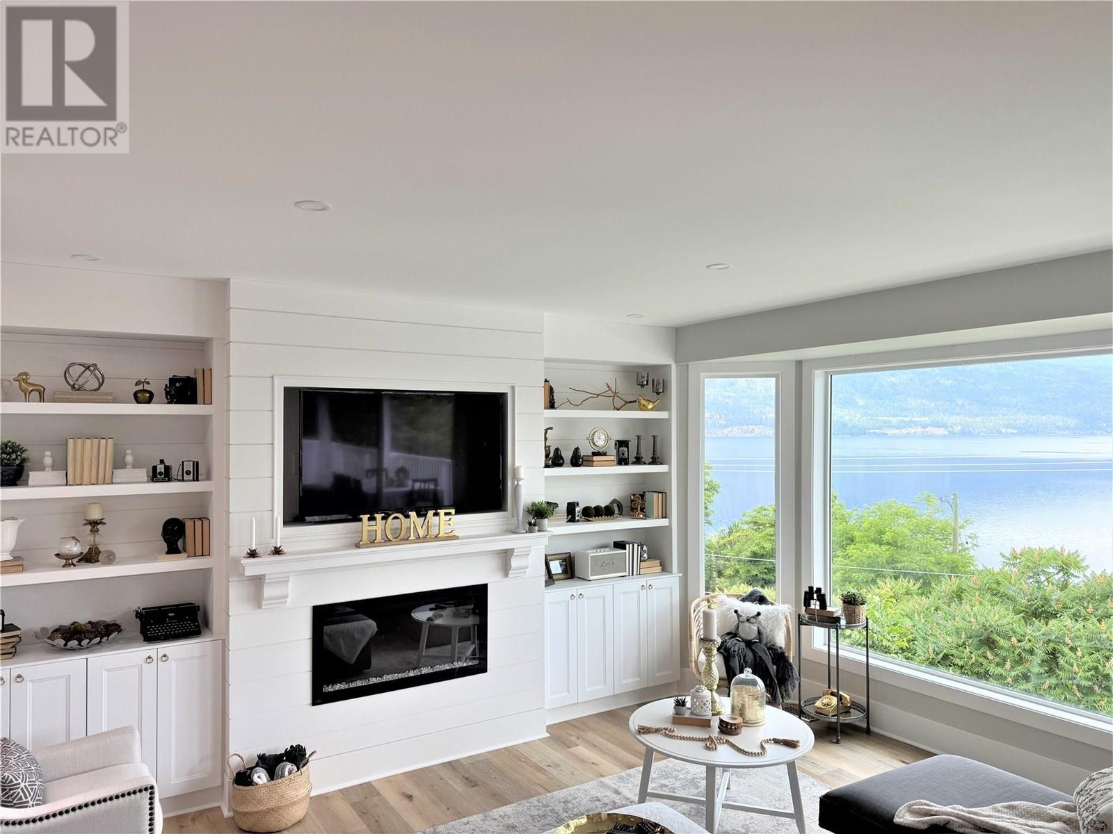 11935 Okanagan Centre Road Property Photo 18