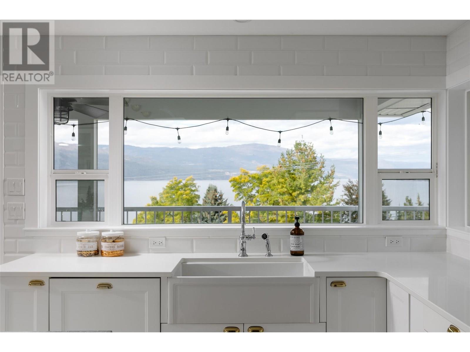 11935 Okanagan Centre Road Property Photo 23