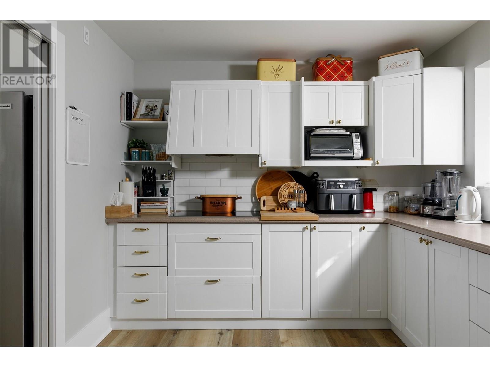 11935 Okanagan Centre Road Property Photo 32