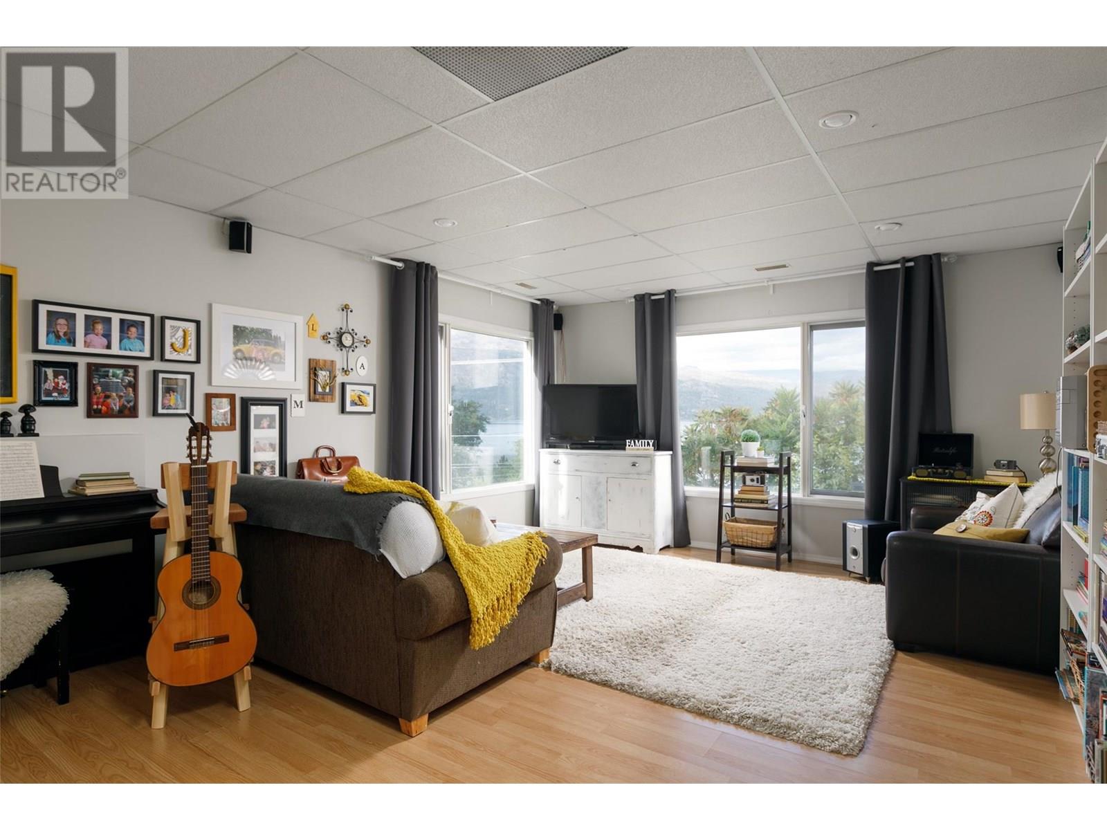 11935 Okanagan Centre Road Property Photo 38