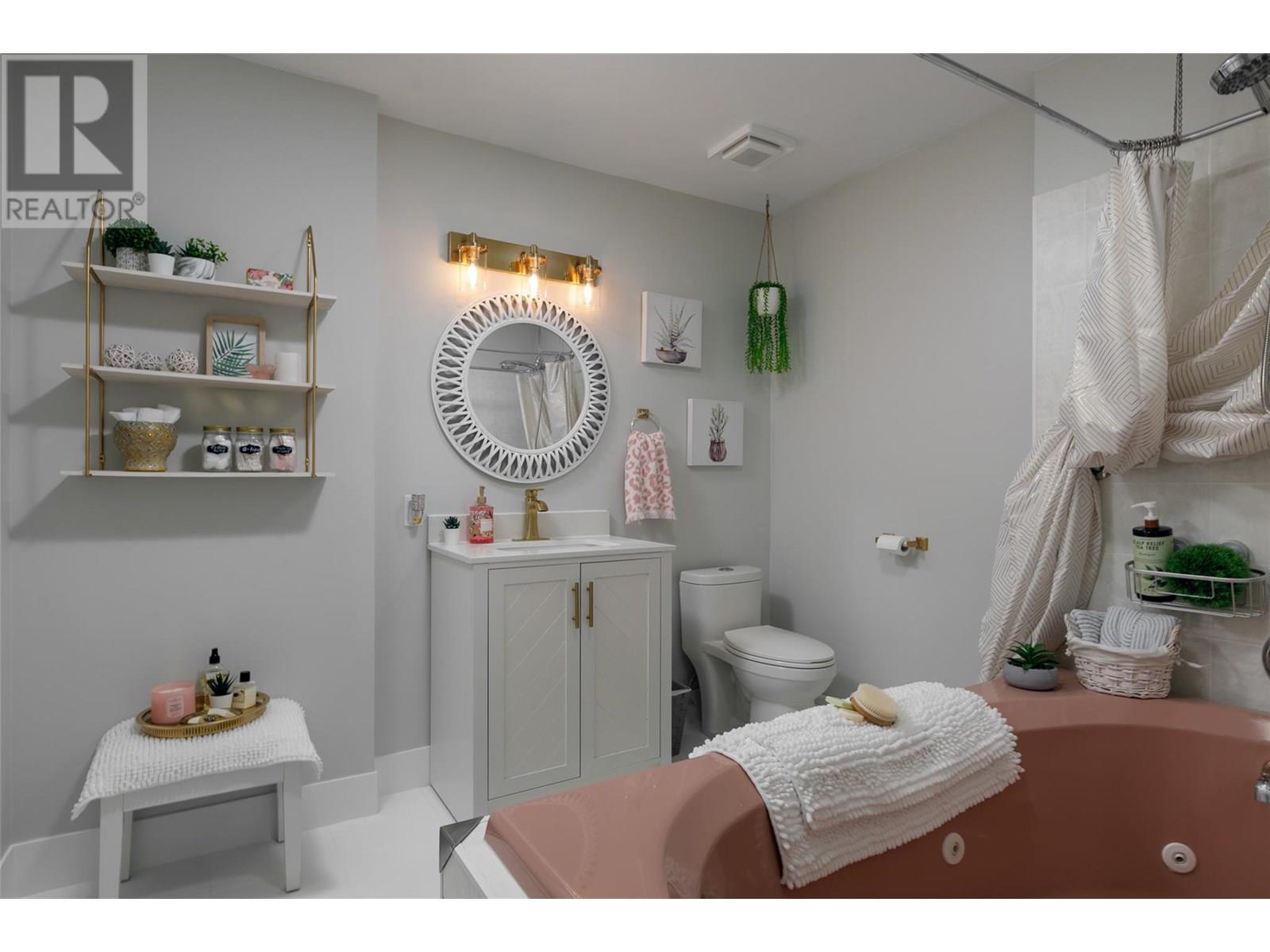 11935 Okanagan Centre Road Property Photo 41