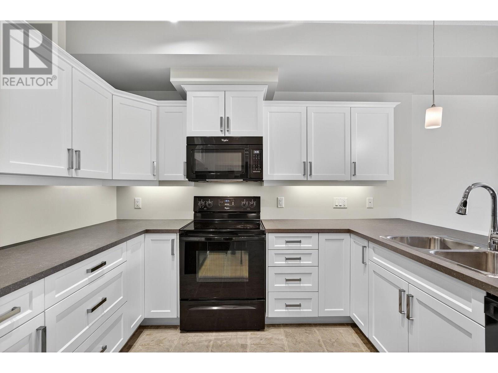 3733 Casorso Road Unit# 117 Property Photo 8