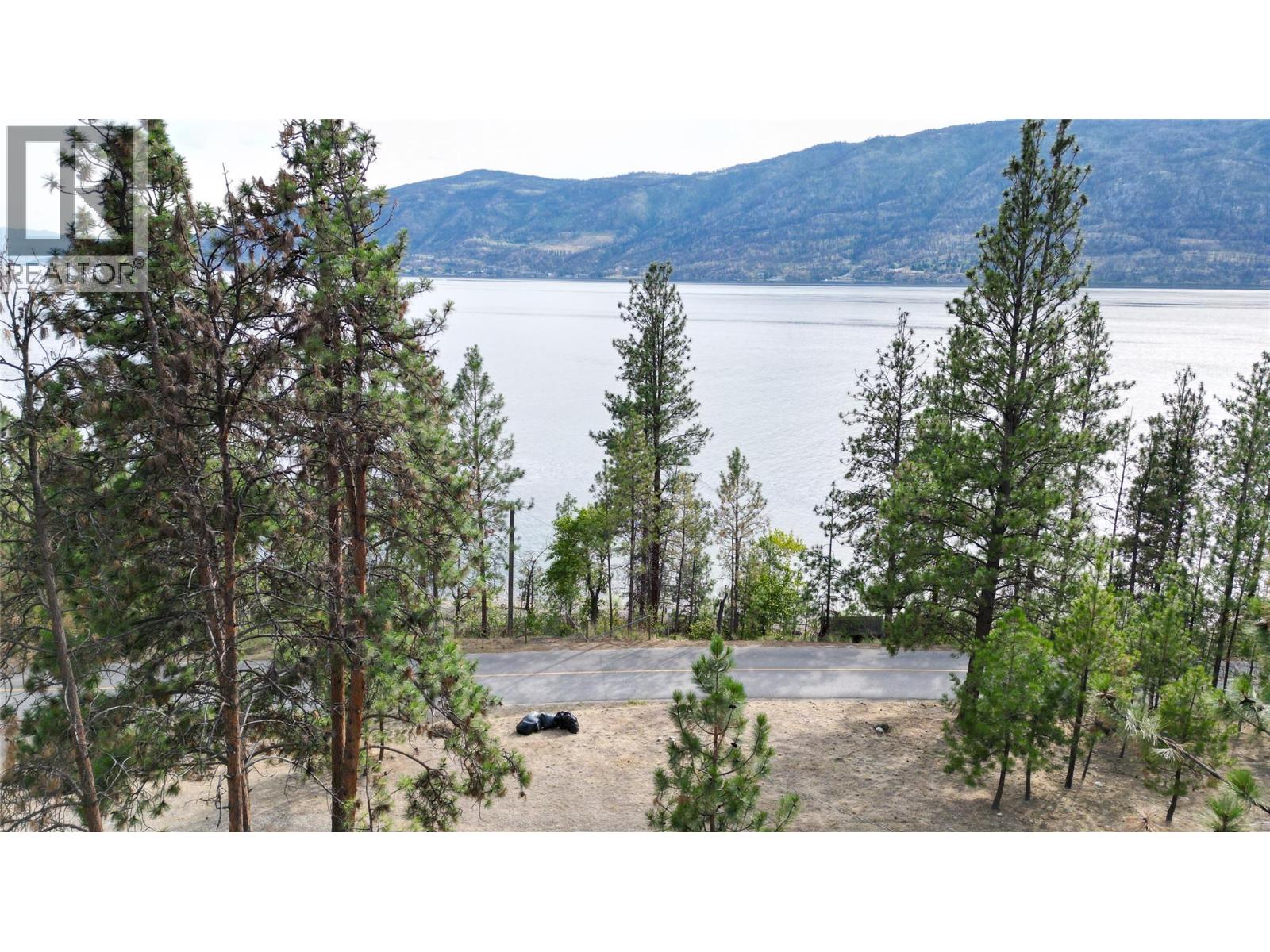 9775/9819 Okanagan Centre Road W Property Photo 6