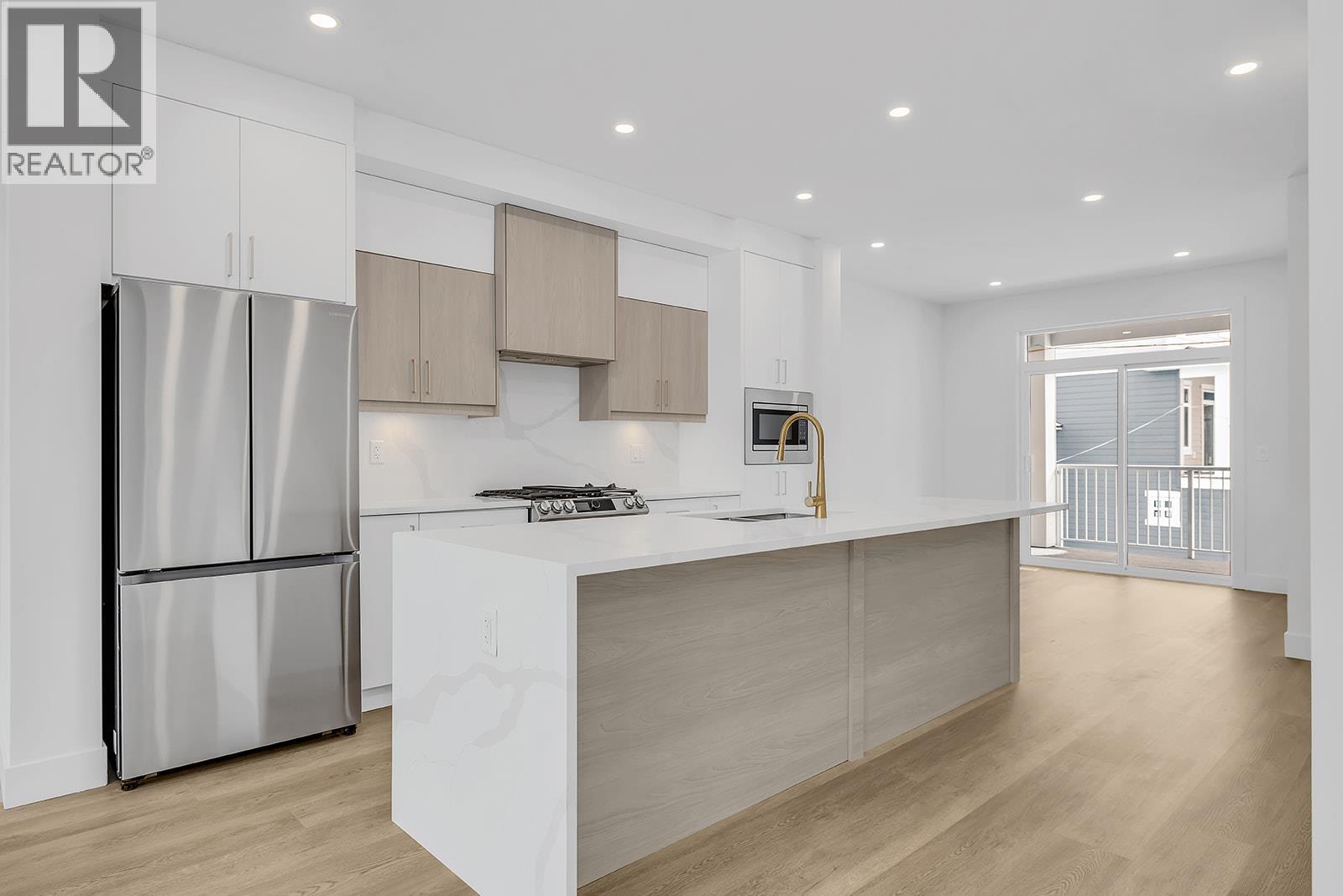 5300 Main Street #112 Property Photo 7