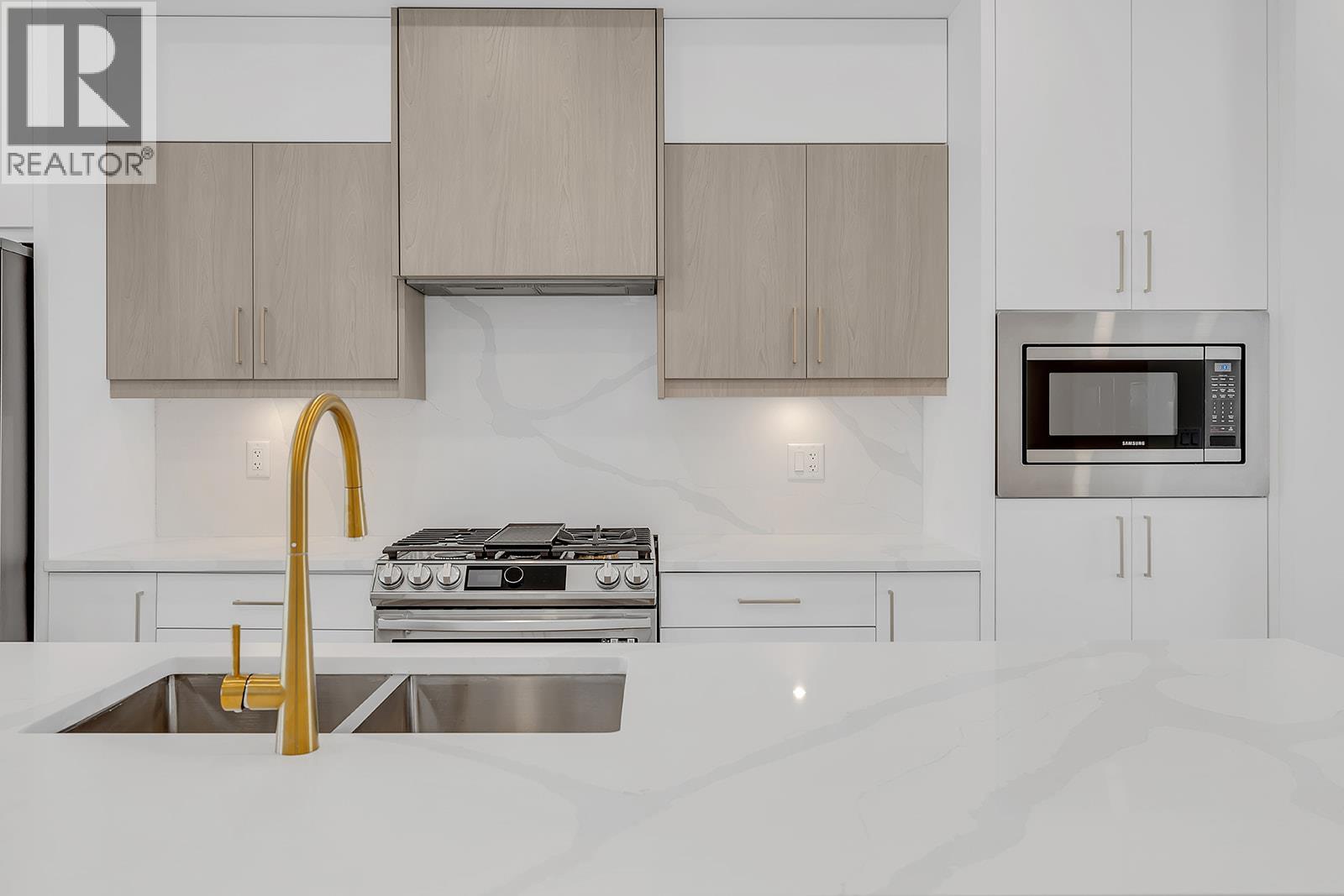 5300 Main Street #112 Property Photo 8