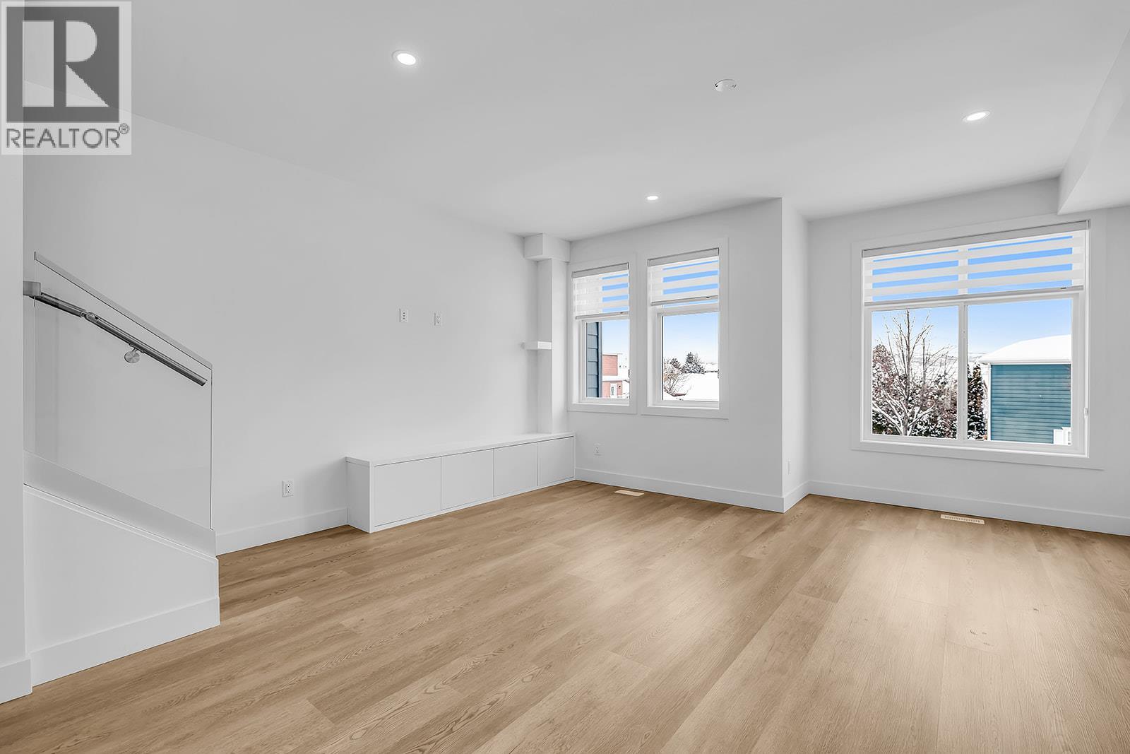 5300 Main Street #112 Property Photo 12